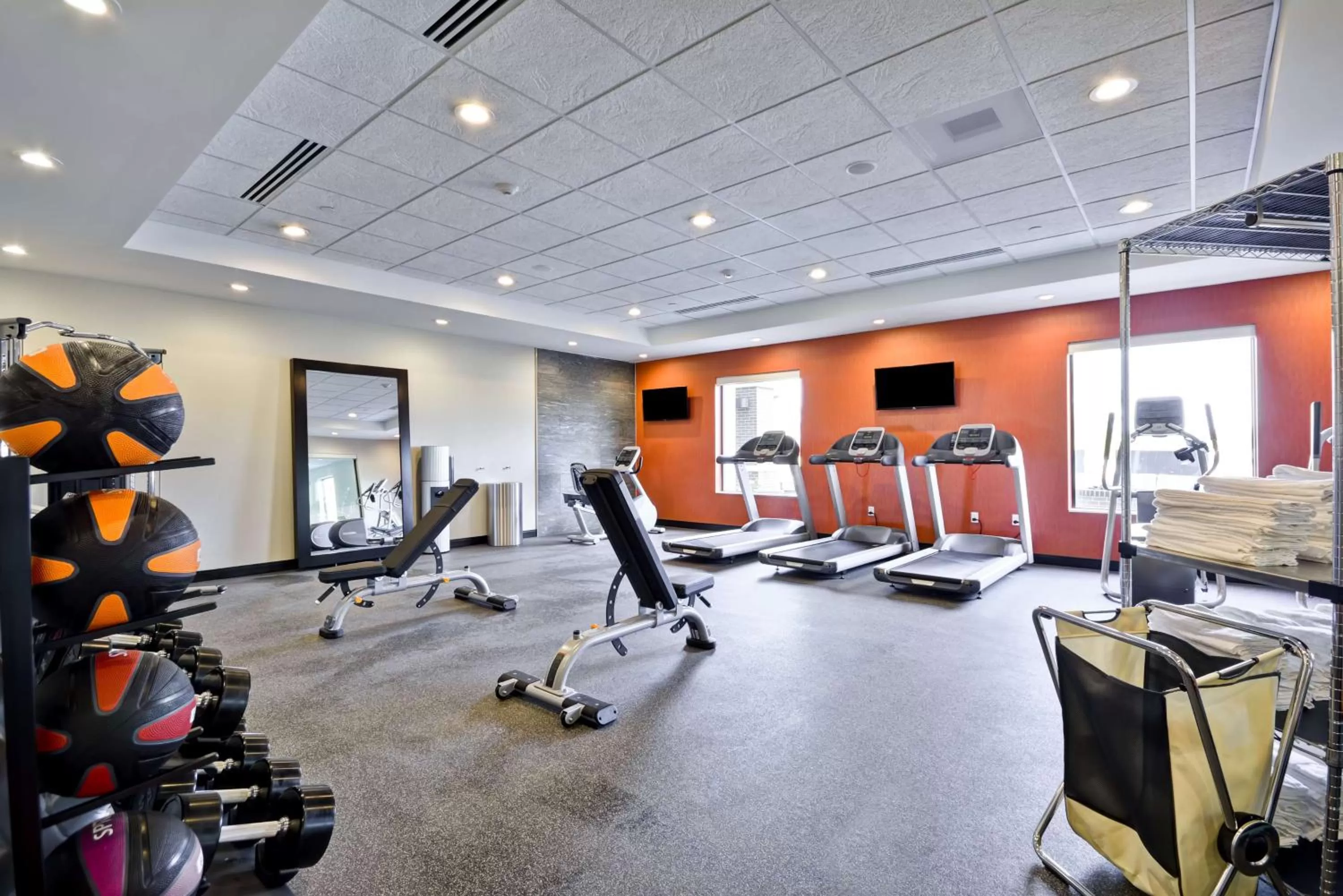 Fitness centre/facilities in Home2 Suites By Hilton Evansville