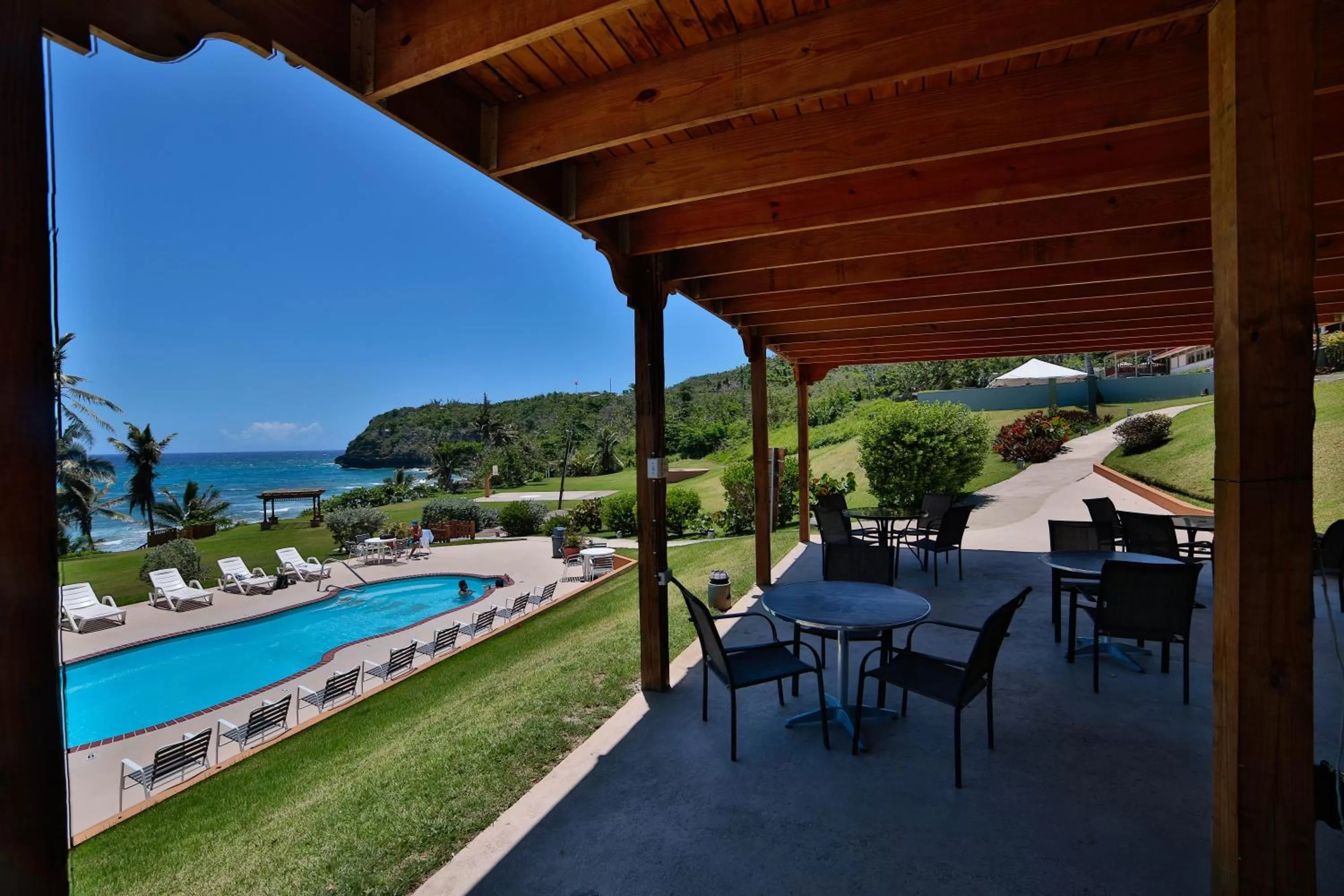 Pool view in Hotel El Guajataca