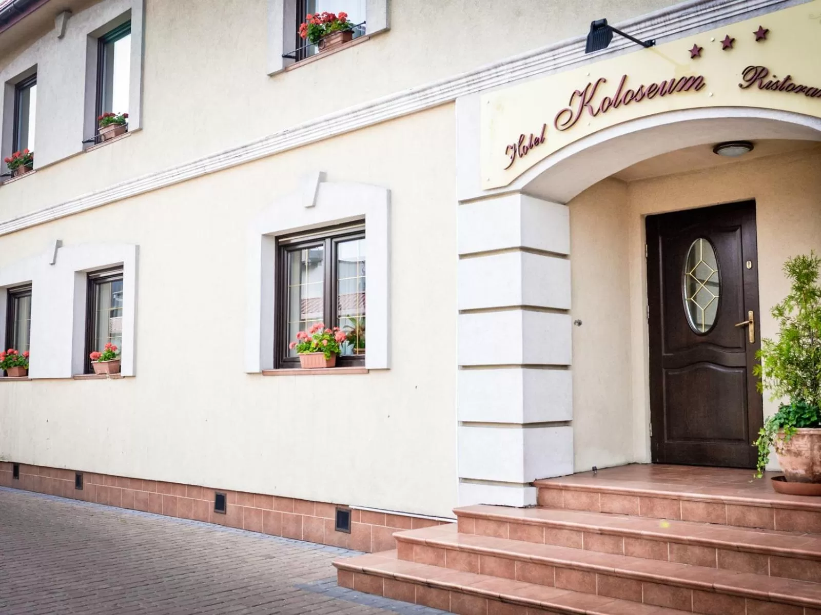 Facade/entrance in Hotel Koloseum