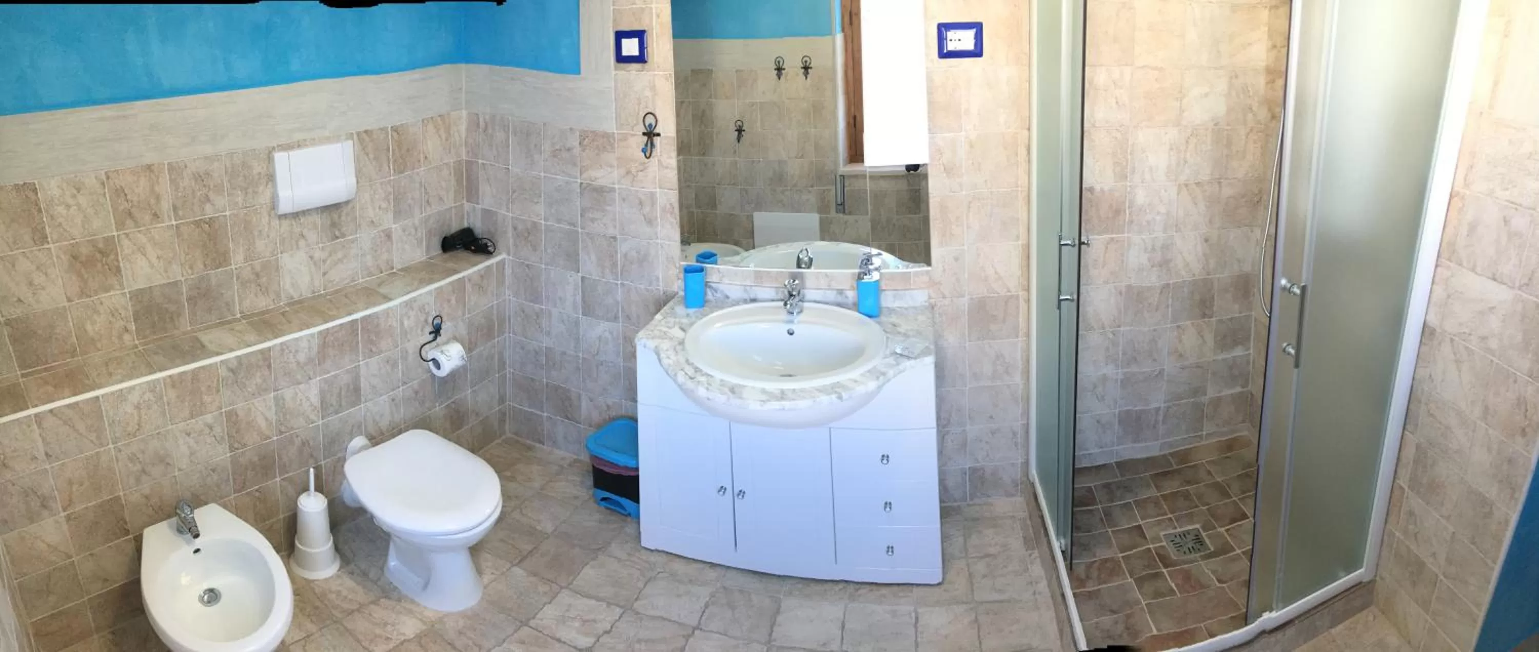 Shower in S'Apprigu B&B