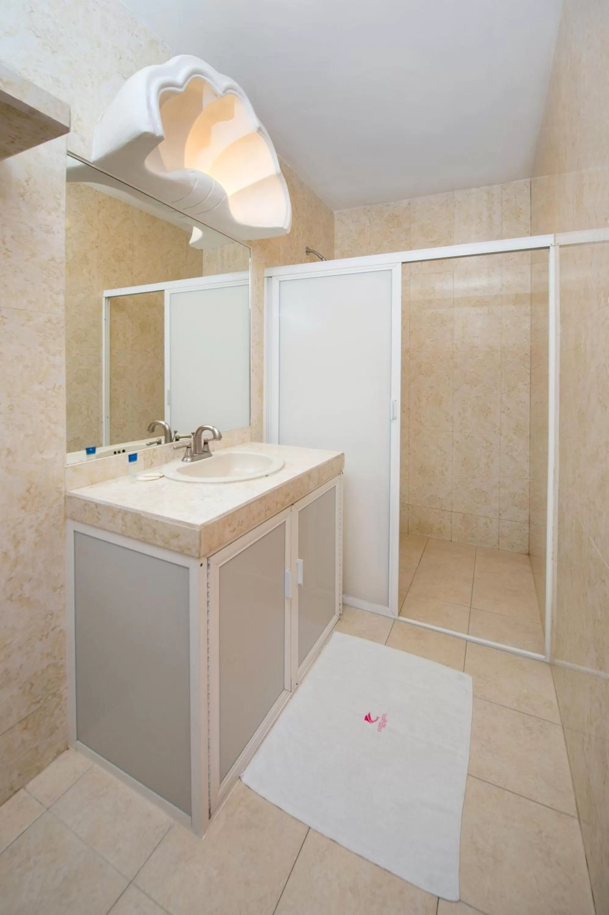 Bathroom in Hotel Costa Azul