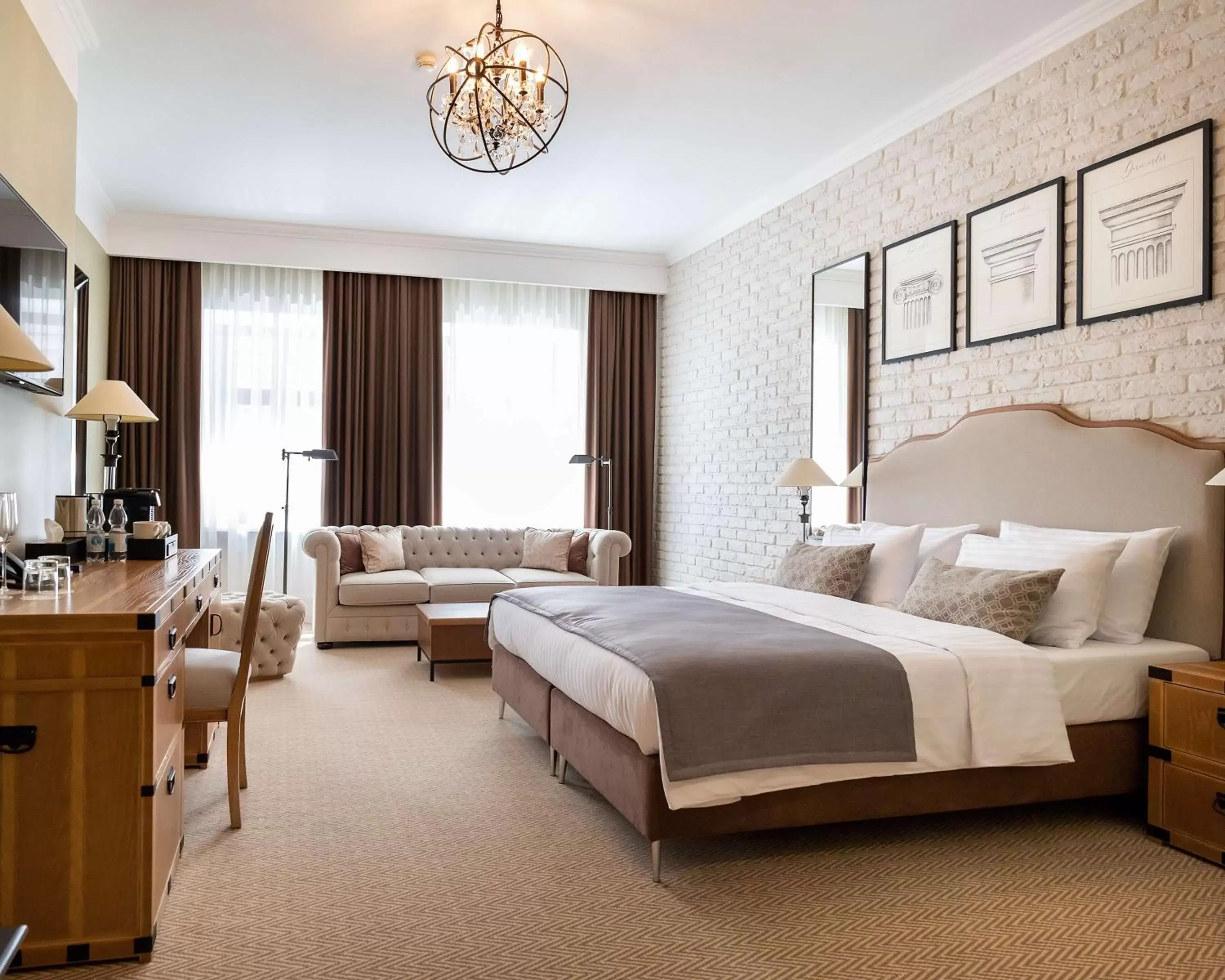 Superior King Room with City View - Non-Smoking in Best Western Plus Market Square Lviv Superior King Room with City View - Non-Smoking in Best Western Plus Market Square Lviv