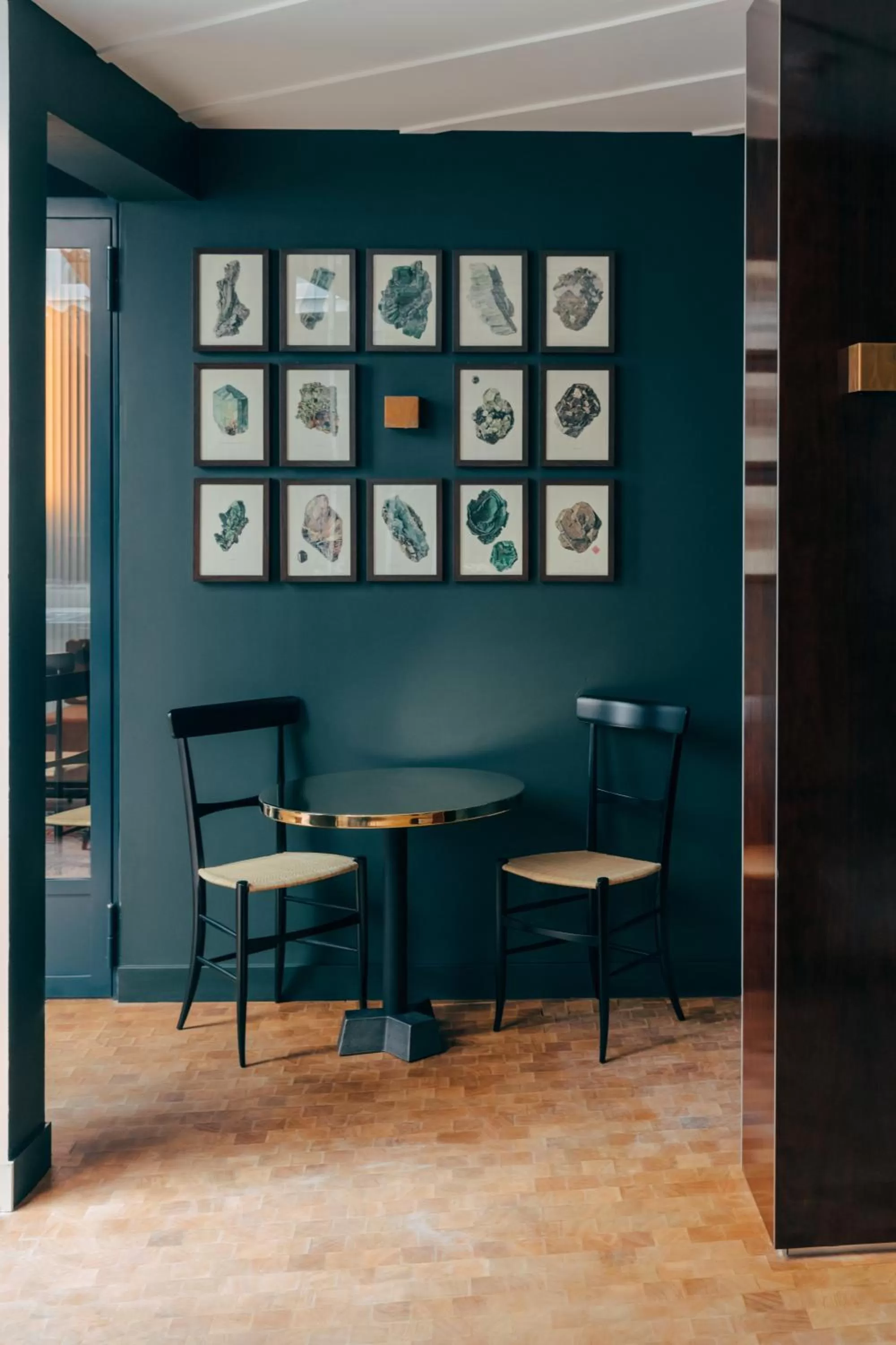 Lounge or bar in Hôtel Wallace Paris, a Member of Design Hotels