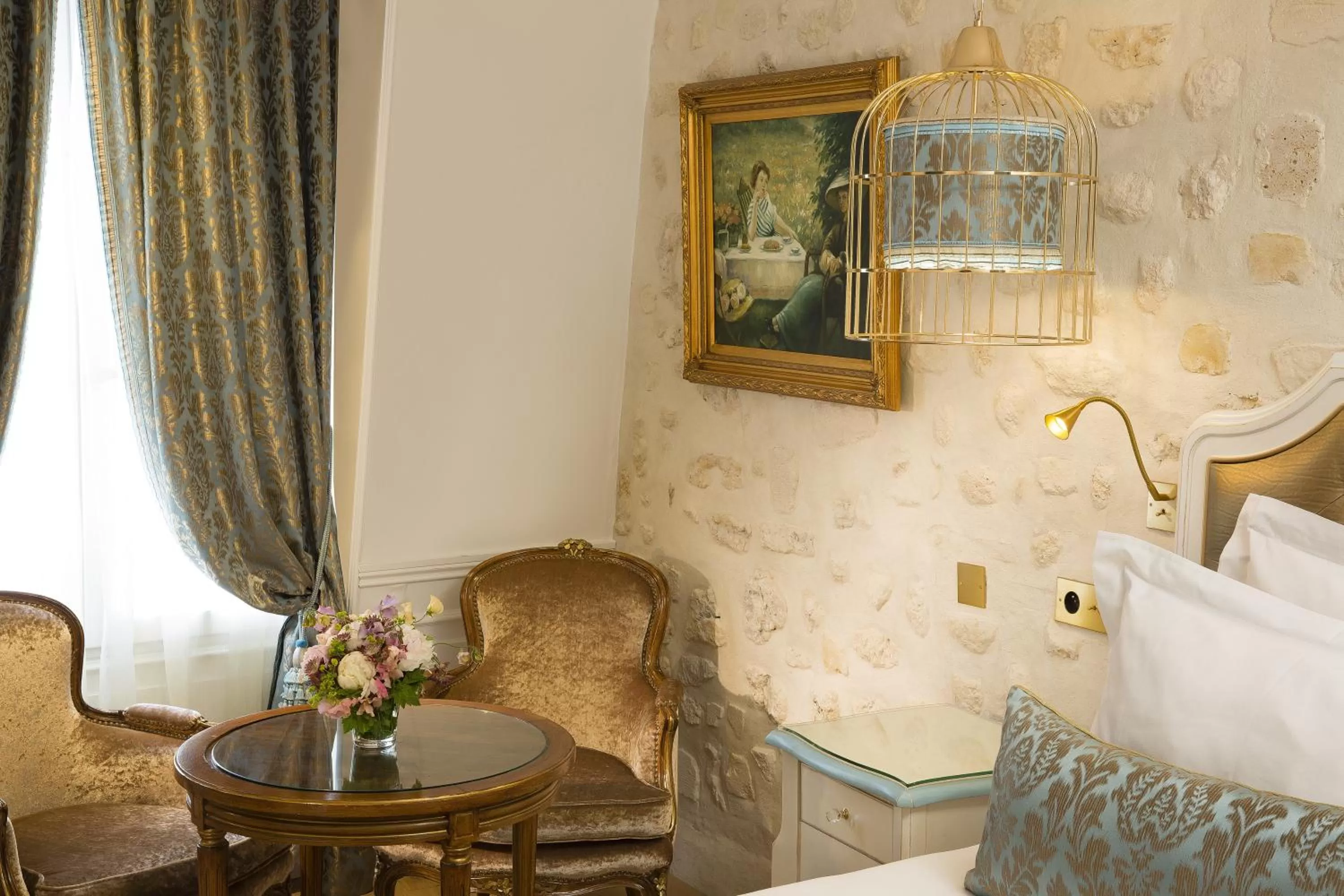 Decorative detail, Bed in Académie Hôtel Saint Germain