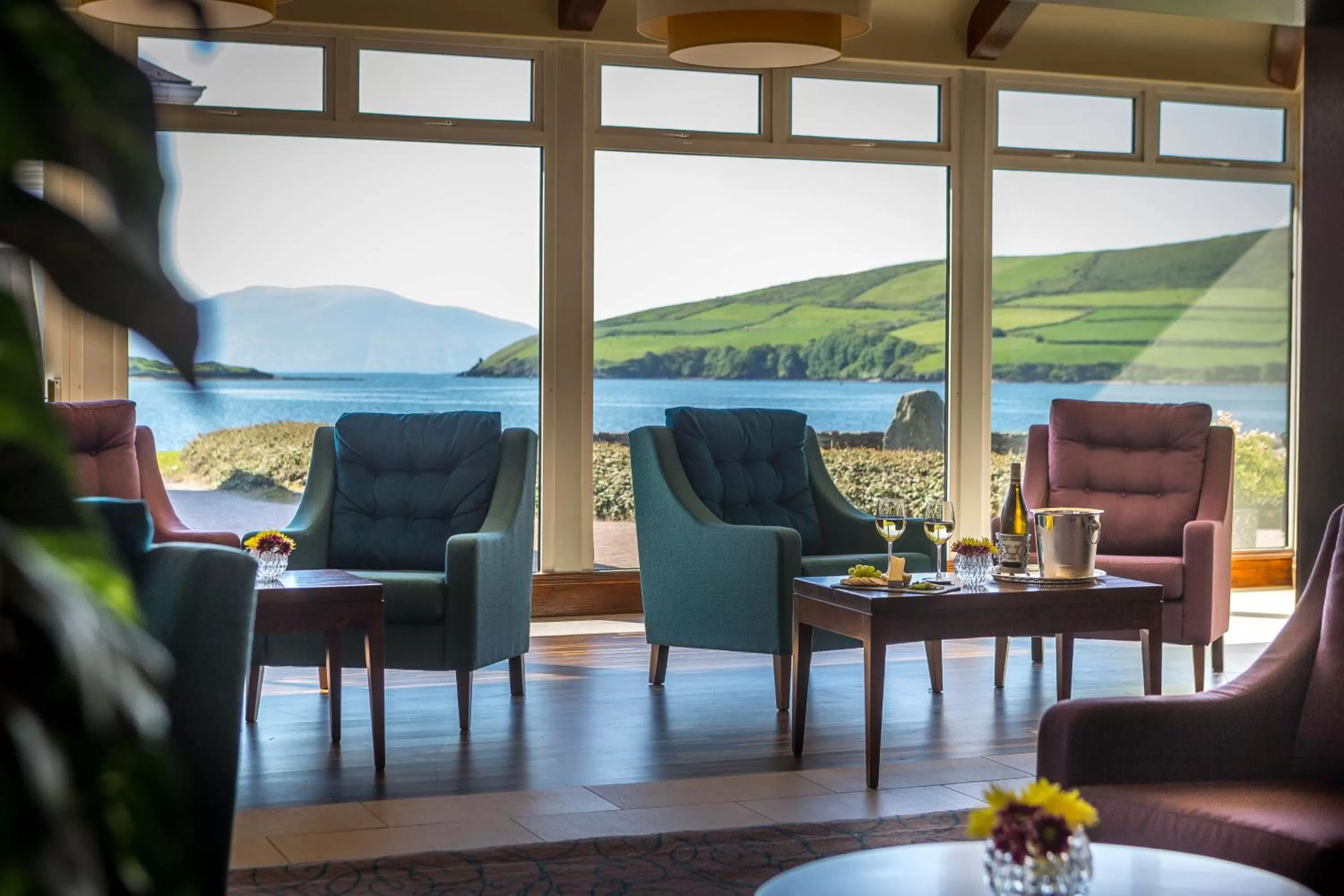 Seating area in Dingle Skellig Hotel