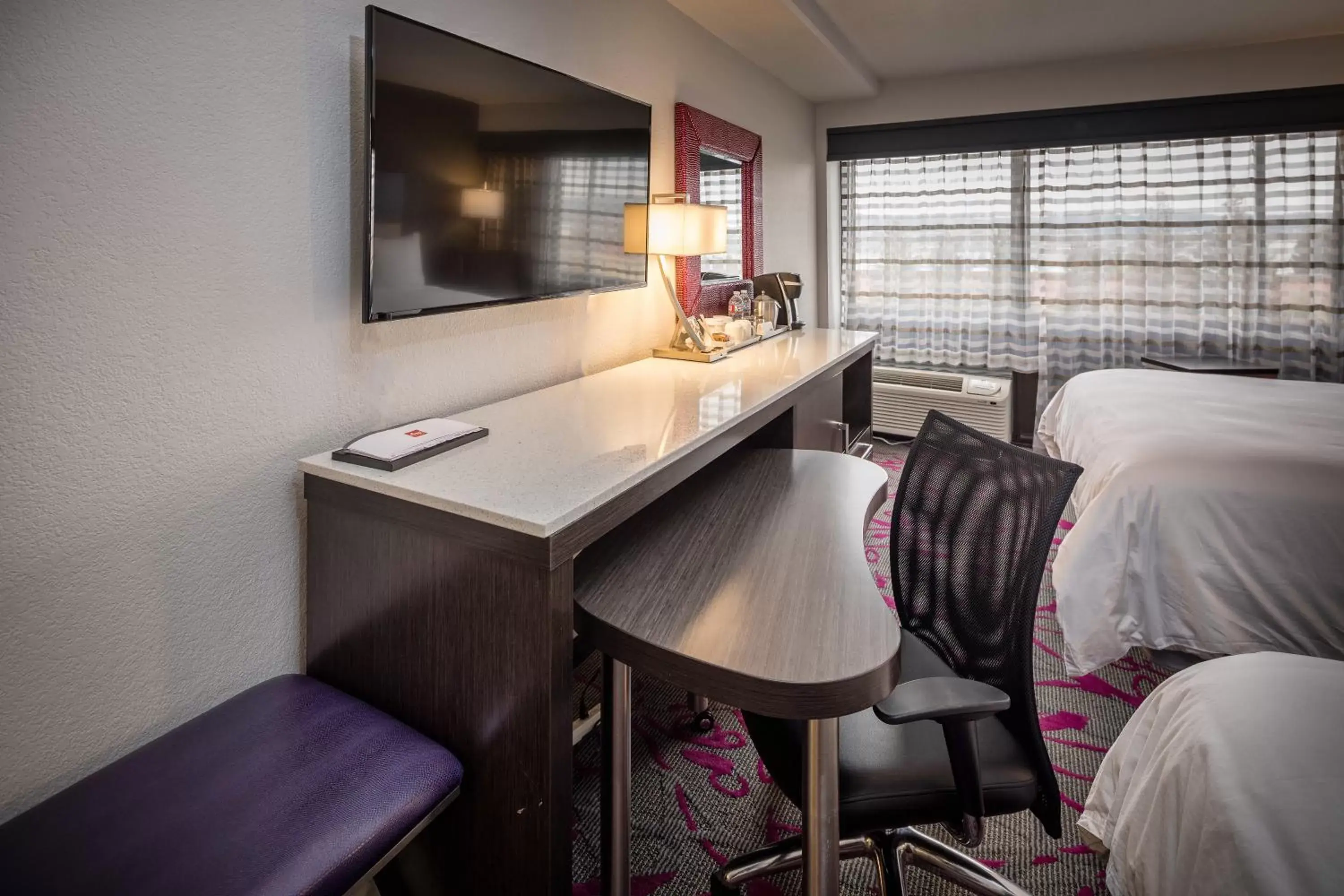 Premium Queen Room with Two Queen Beds - Non-Smoking in Radisson Hotel Oakland Airport Premium Queen Room with Two Queen Beds - Non-Smoking in Radisson Hotel Oakland Airport