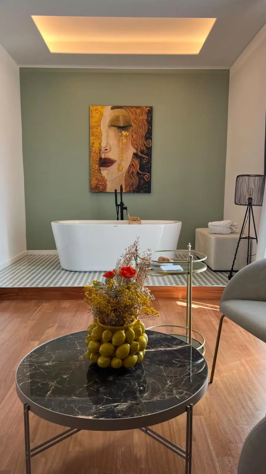 Area and facilities in MareLuna Rooms