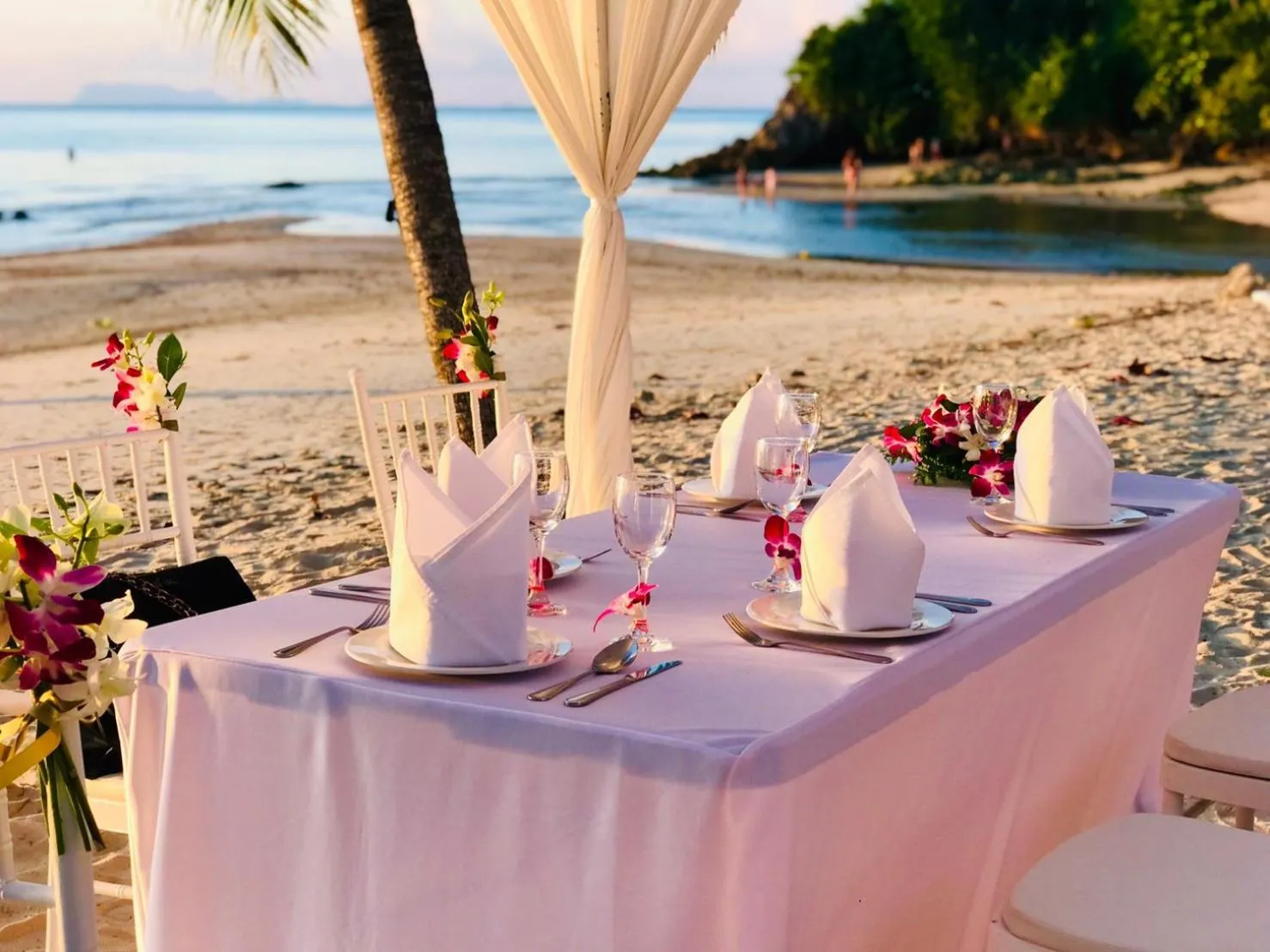 Restaurant/places to eat in Am Samui Resort Taling Ngam