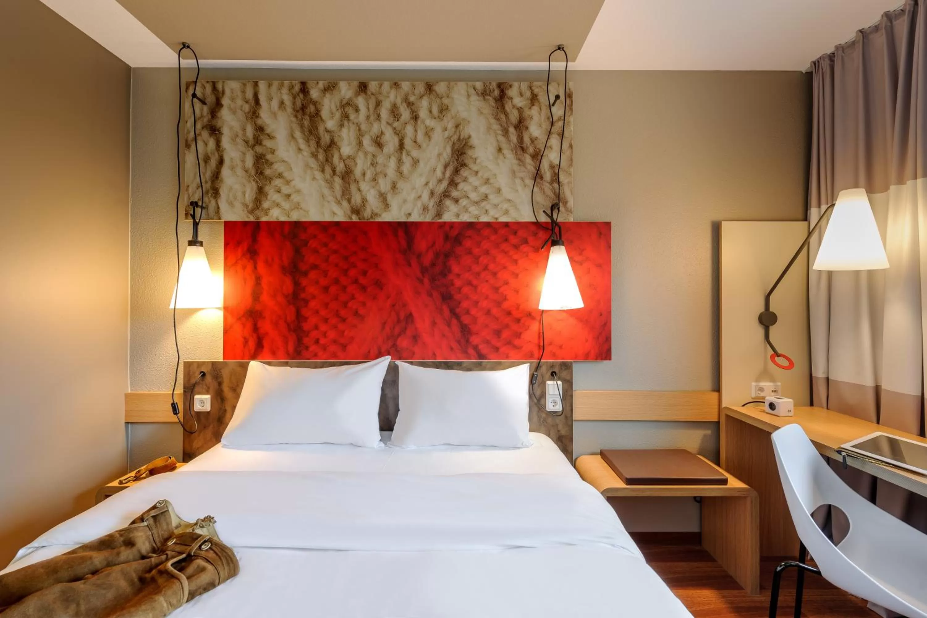 Photo of the whole room, Bed in ibis Hotel München Messe