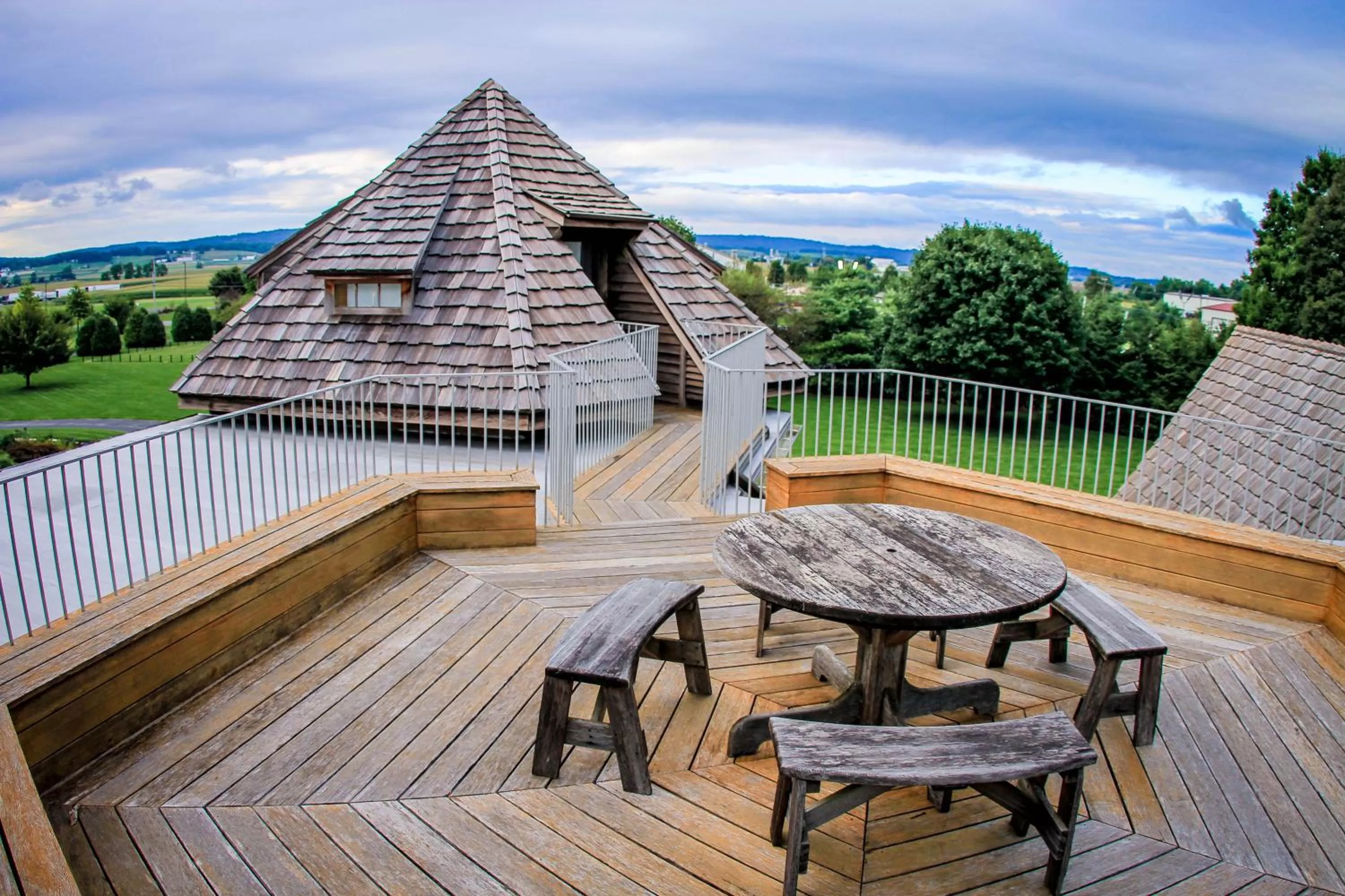 Balcony/Terrace in Twin Pine Manor