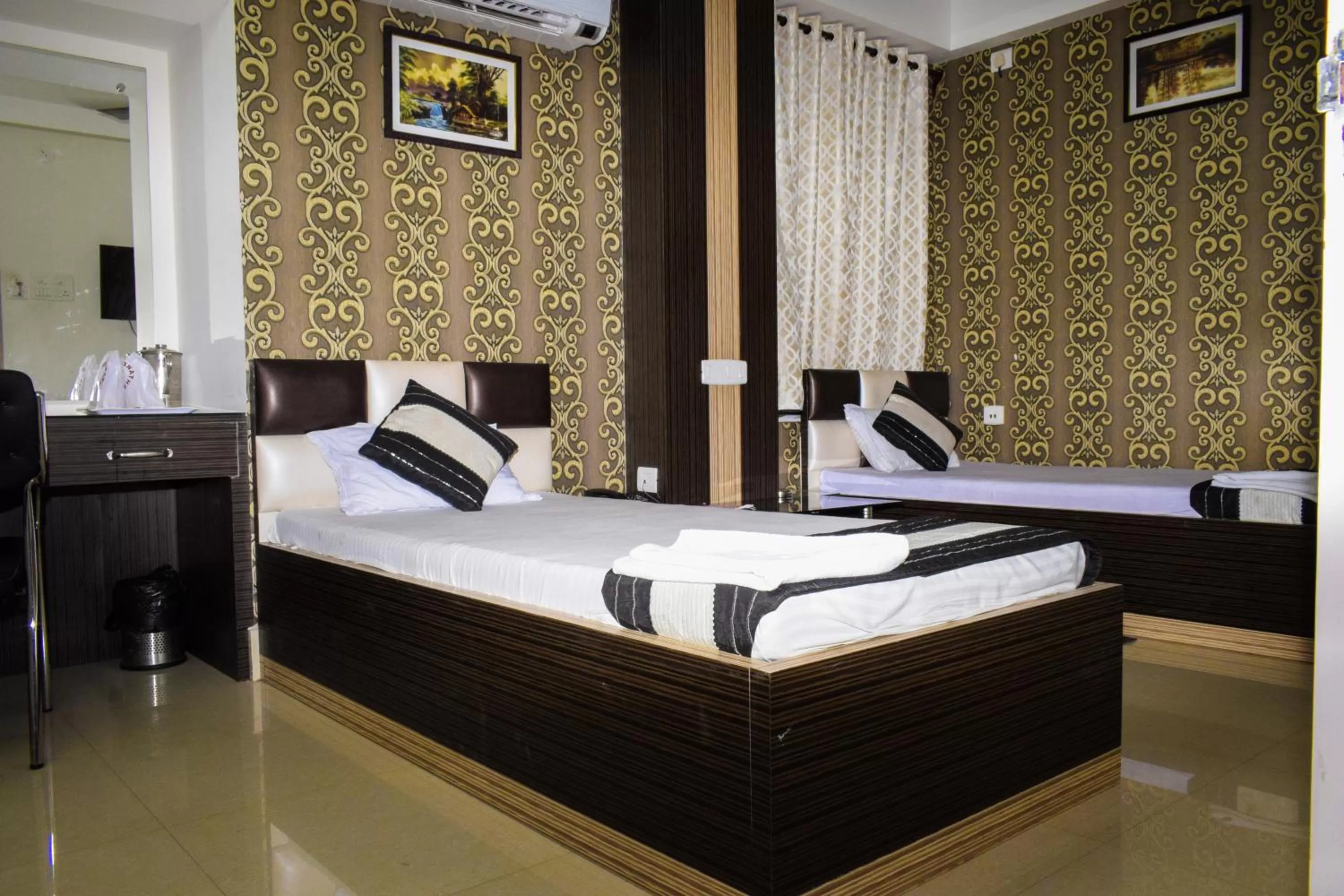 Bed in Hotel Biswanath
