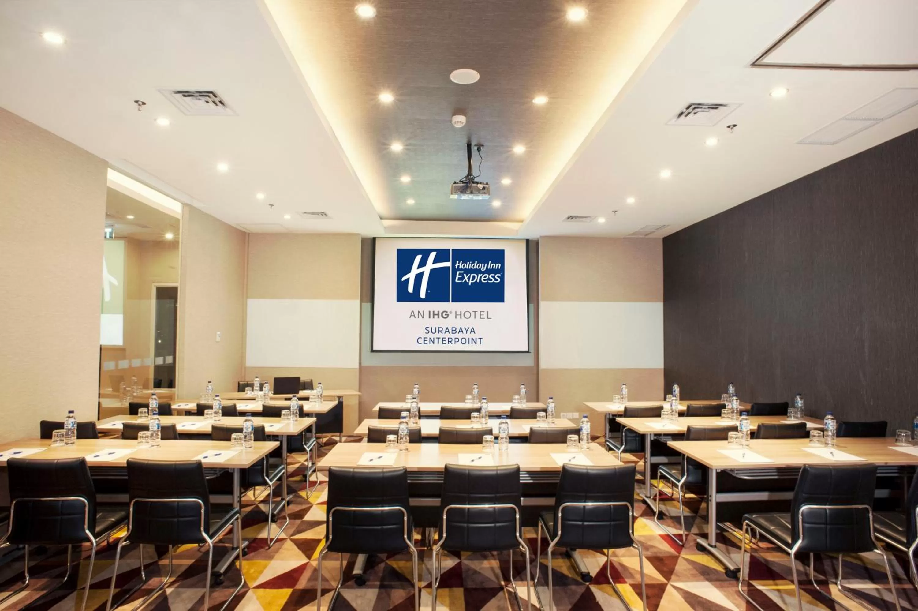 Business facilities in Holiday Inn Express Surabaya CenterPoint by IHG