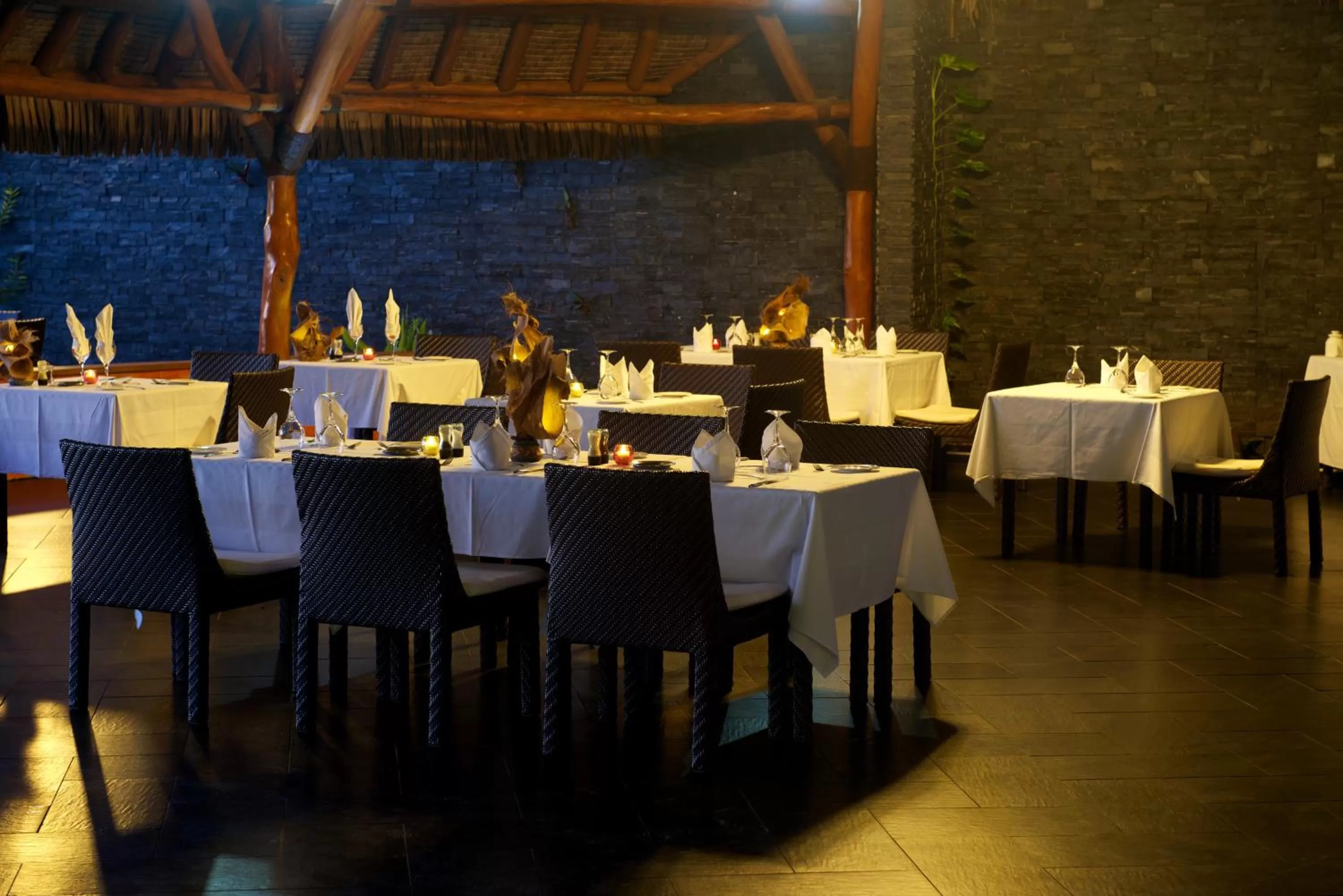 Restaurant/places to eat in Maitai Lapita Village Huahine