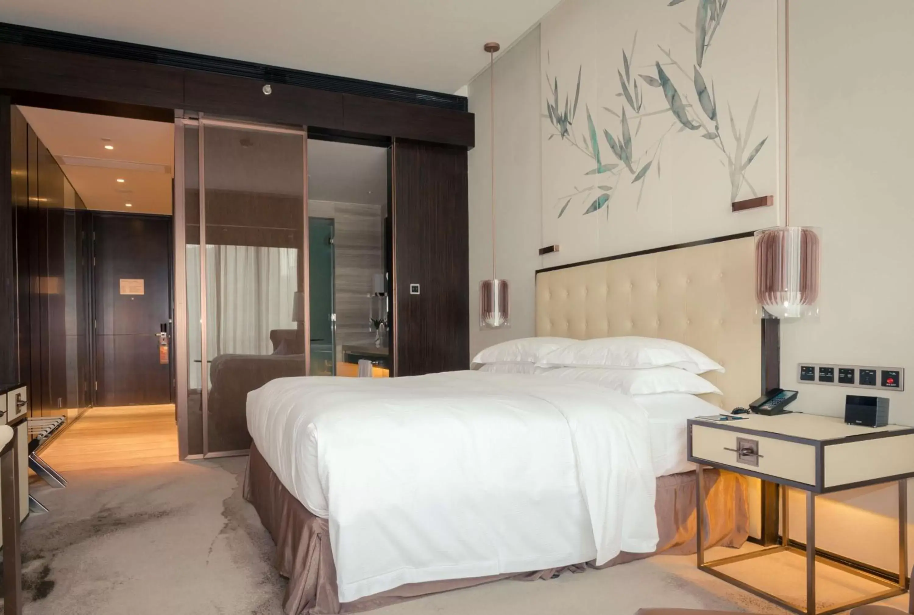Deluxe King Room with City View in Hilton Shenzhen Futian, Metro Station at Hotel Front Door, Close to Futian Convention & Exhibition Center Deluxe King Room with City View in Hilton Shenzhen Futian, Metro Station at Hotel Front Door, Close to Futian Convention & Exhibition Center