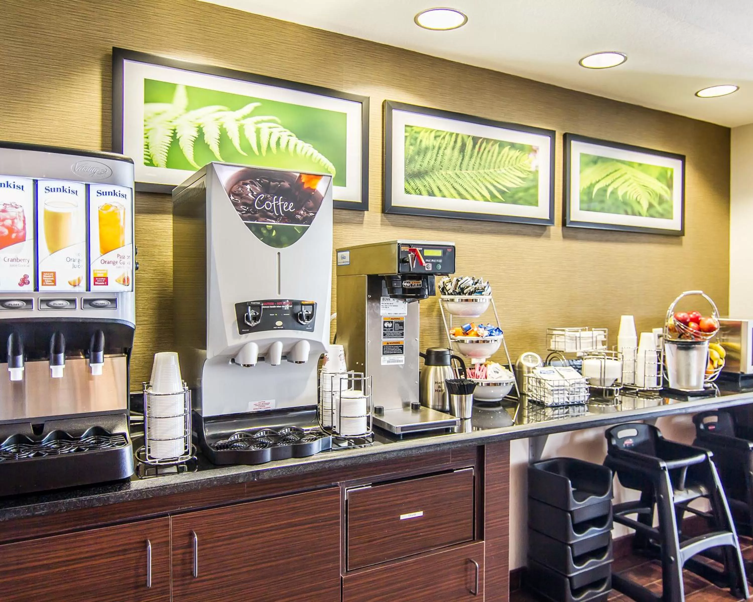 Buffet breakfast in Sleep Inn Lufkin