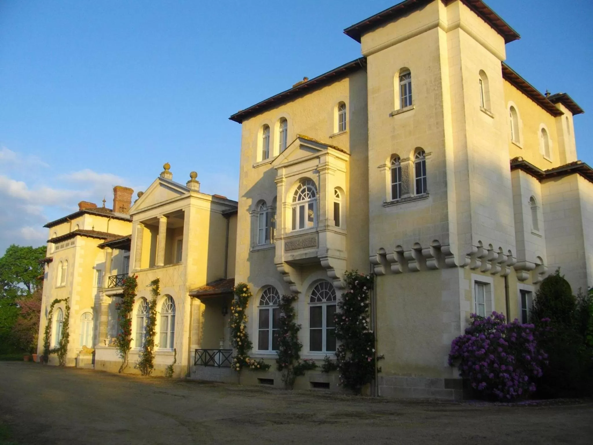 Property building in B&B Domaine de La Corbe