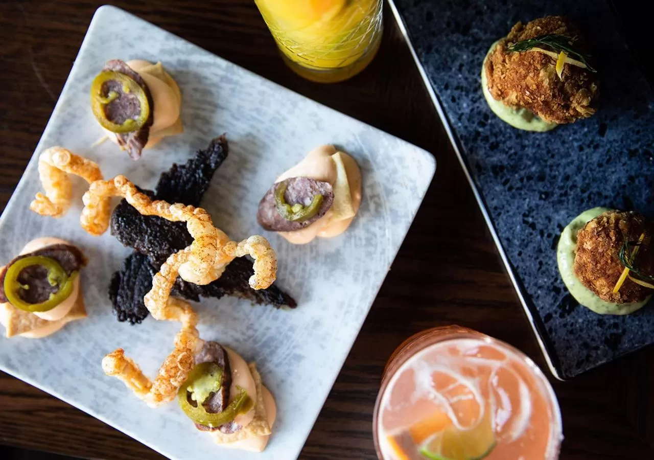 Food and drinks in Lora