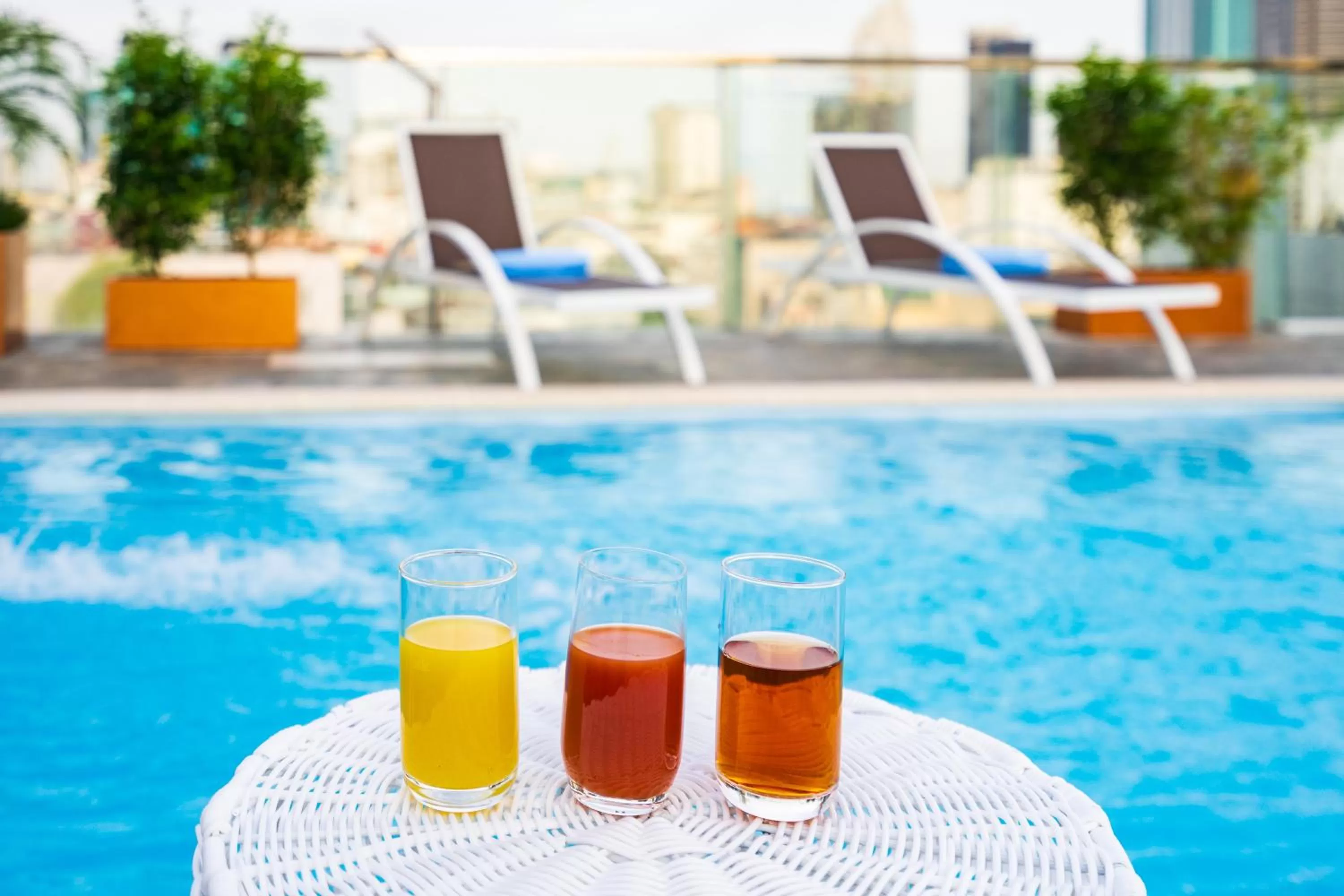 Swimming pool in Jovia Hotel