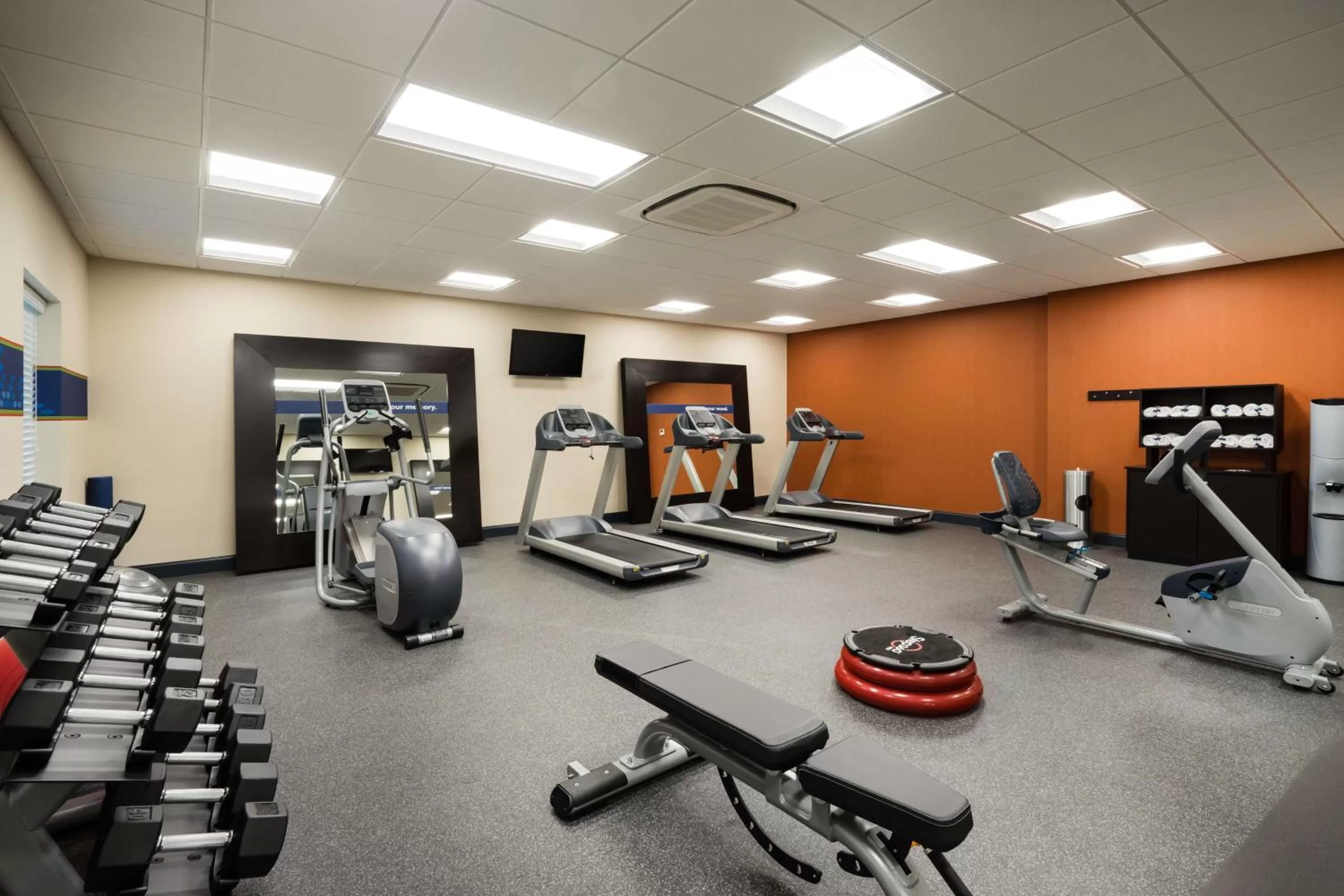 Fitness centre/facilities in Hampton Inn Newport