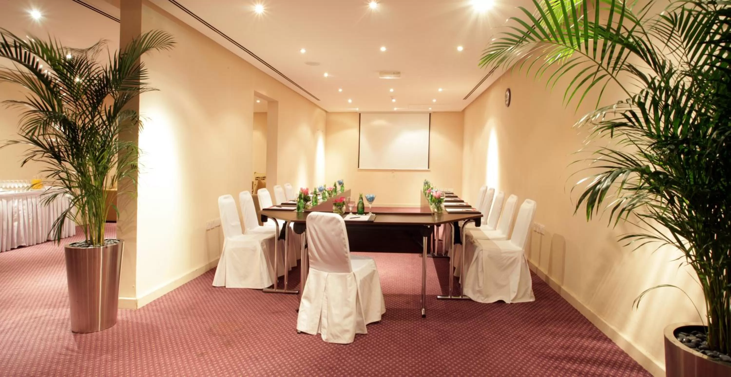Business facilities in Ramada Hotel & Suites by Wyndham Ajman