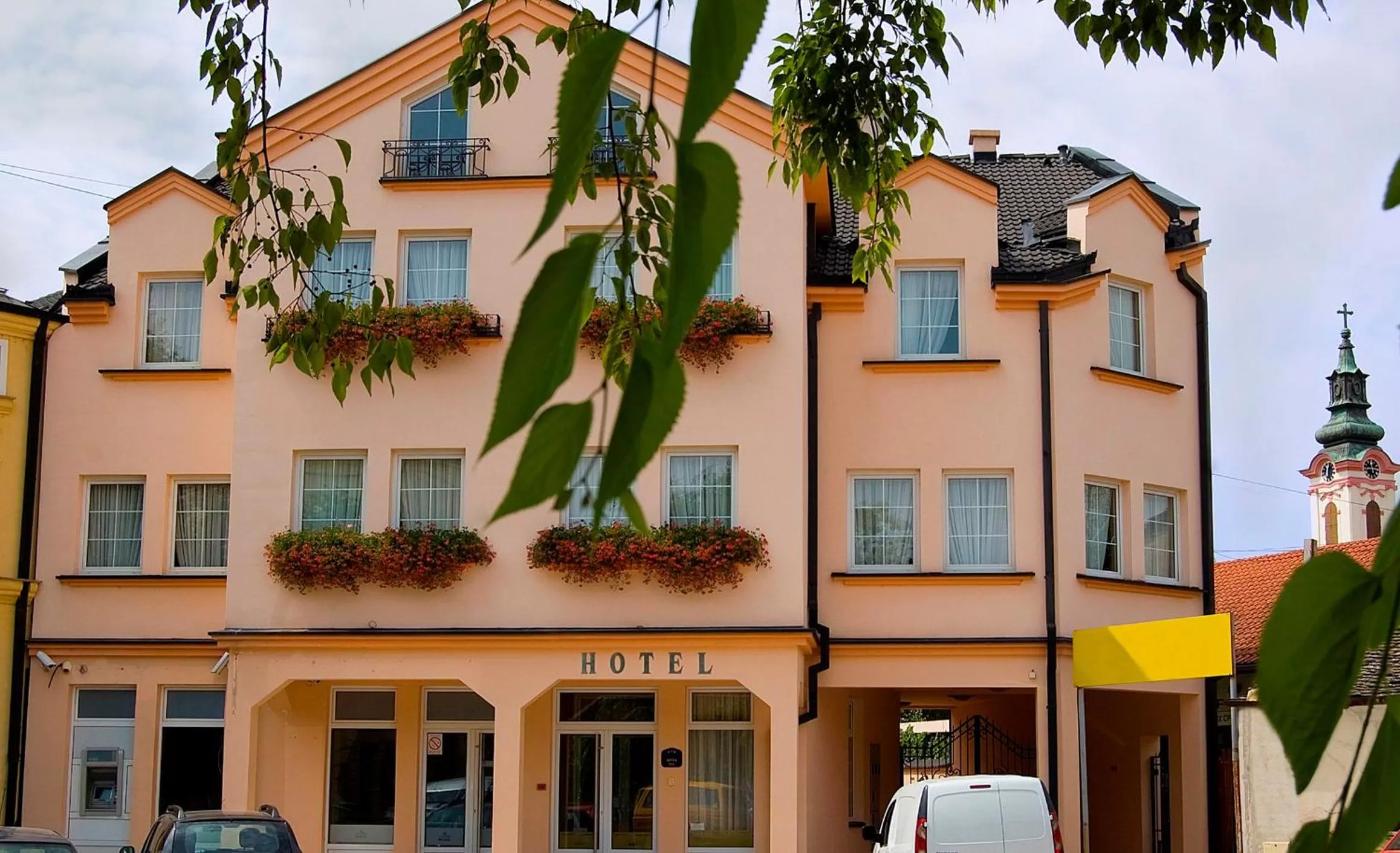Facade/entrance, Property Building in Garni Hotel Andric