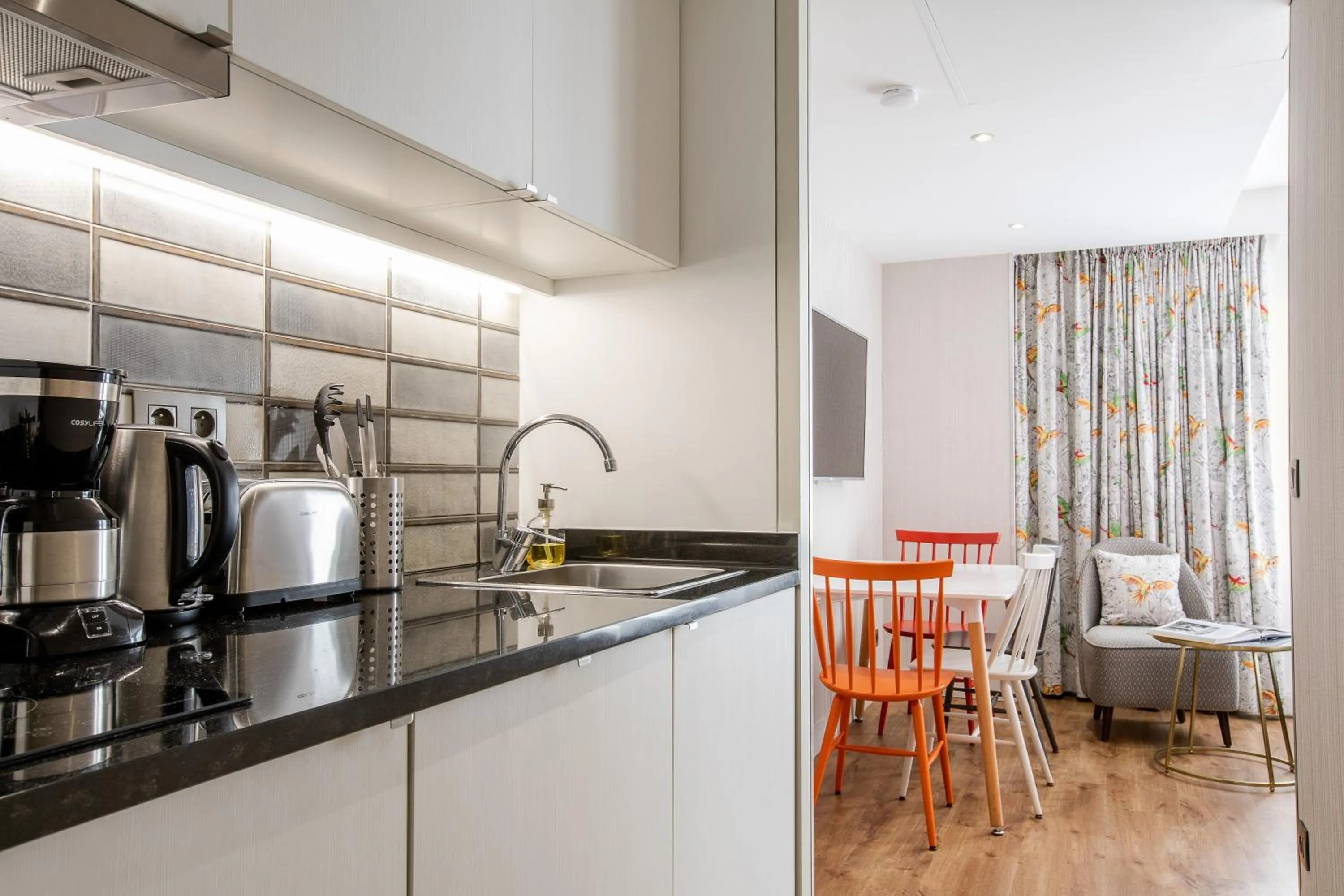 Coffee/tea facilities in CADET Residence