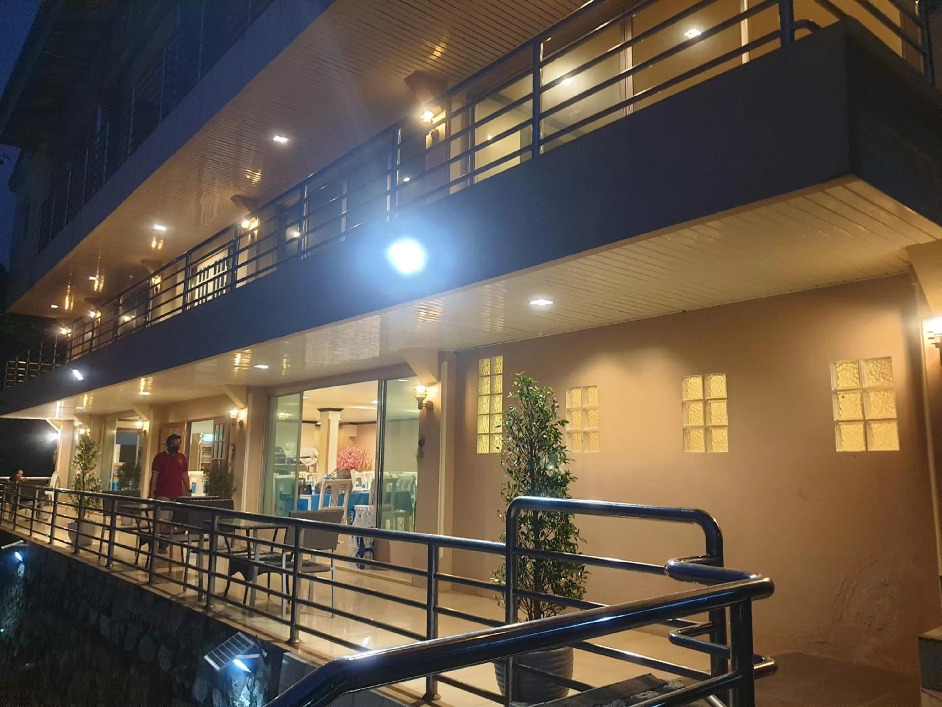 Restaurant/places to eat in โรงแรม ชาโตว์วิสต้า