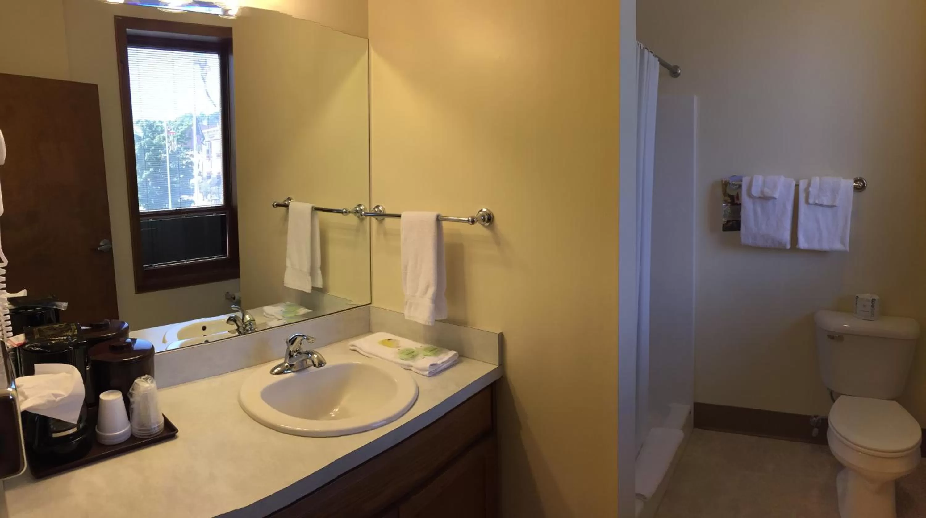 Day in Hotel Millersburg