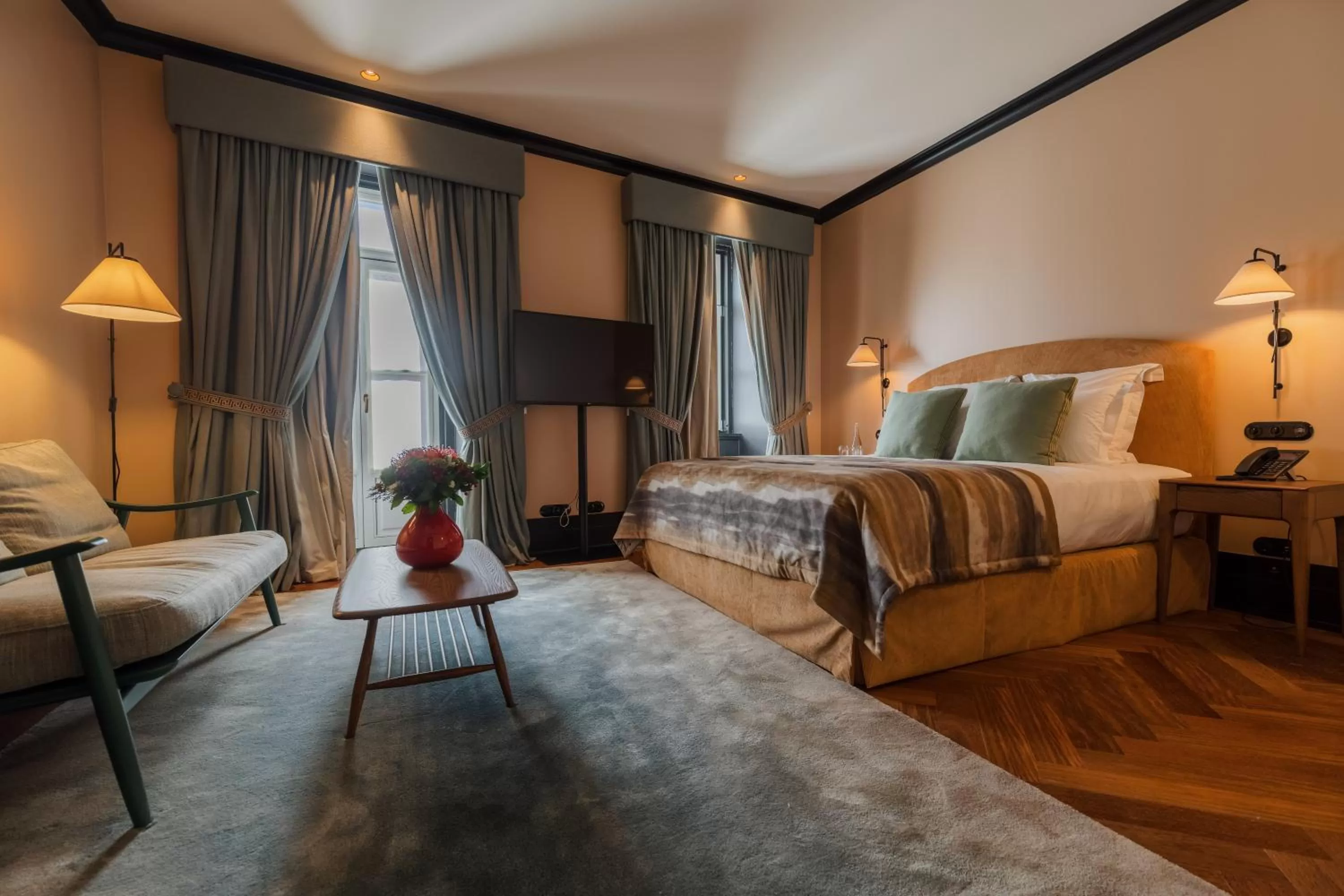 Deluxe Double Room with Balcony in Hotel Valverde Lisboa - Relais & Chateaux