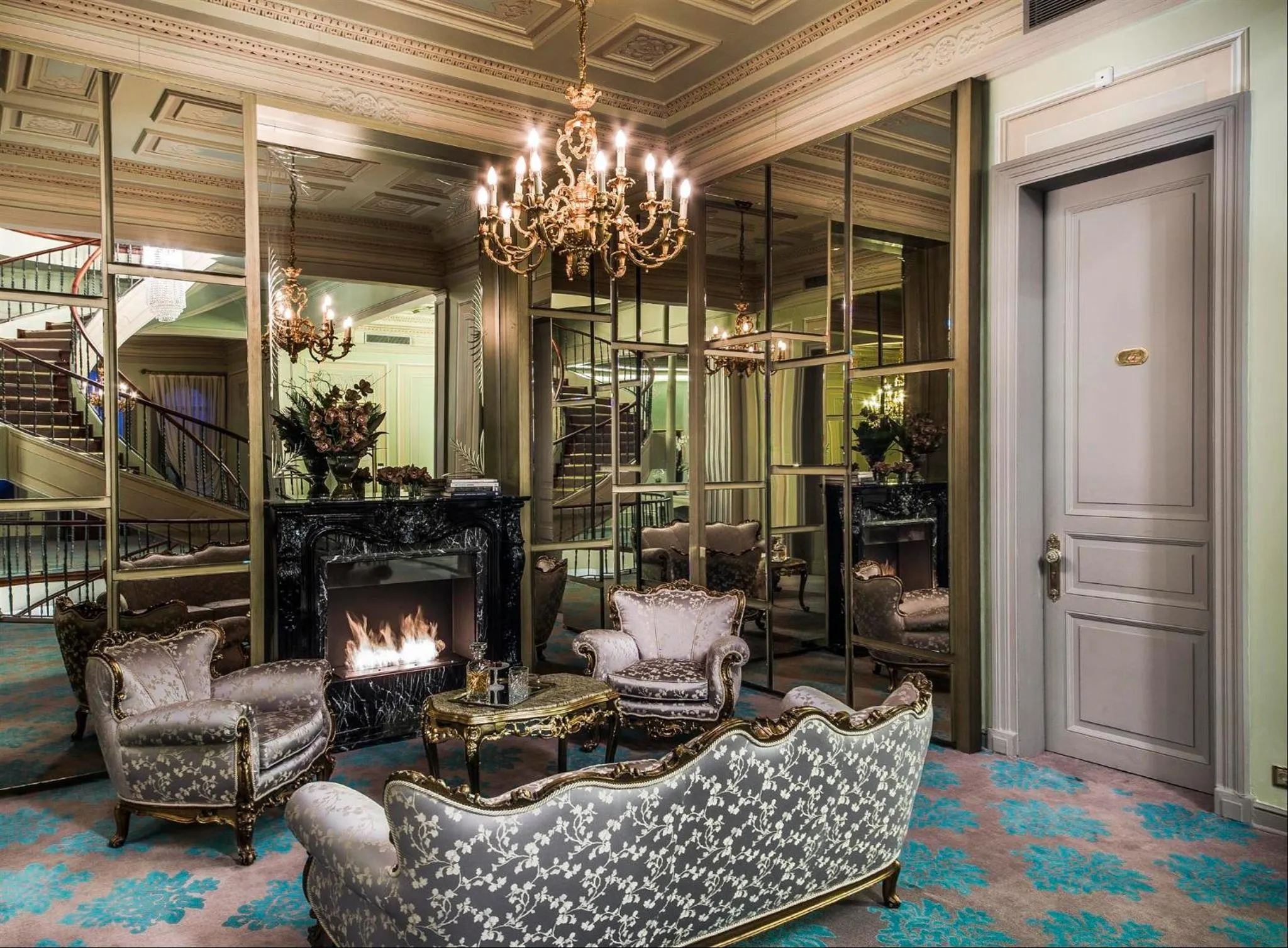 Lobby or reception in Bosphorus Palace Hotel