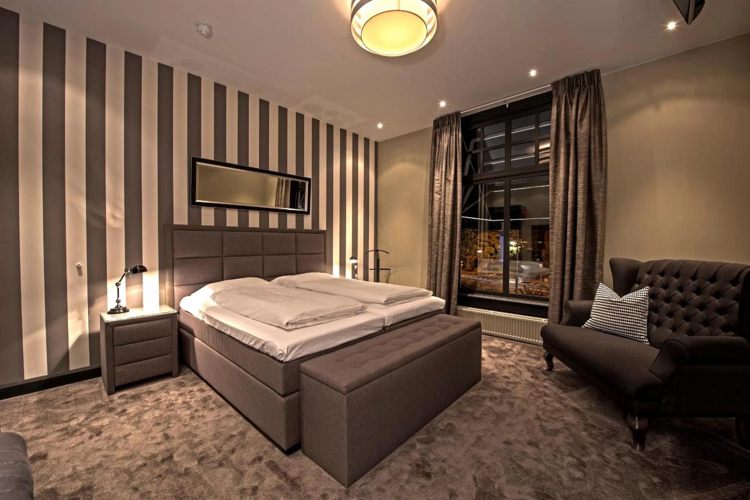 Night, Bed in Hotel-Restaurant Unicum Elzenhagen