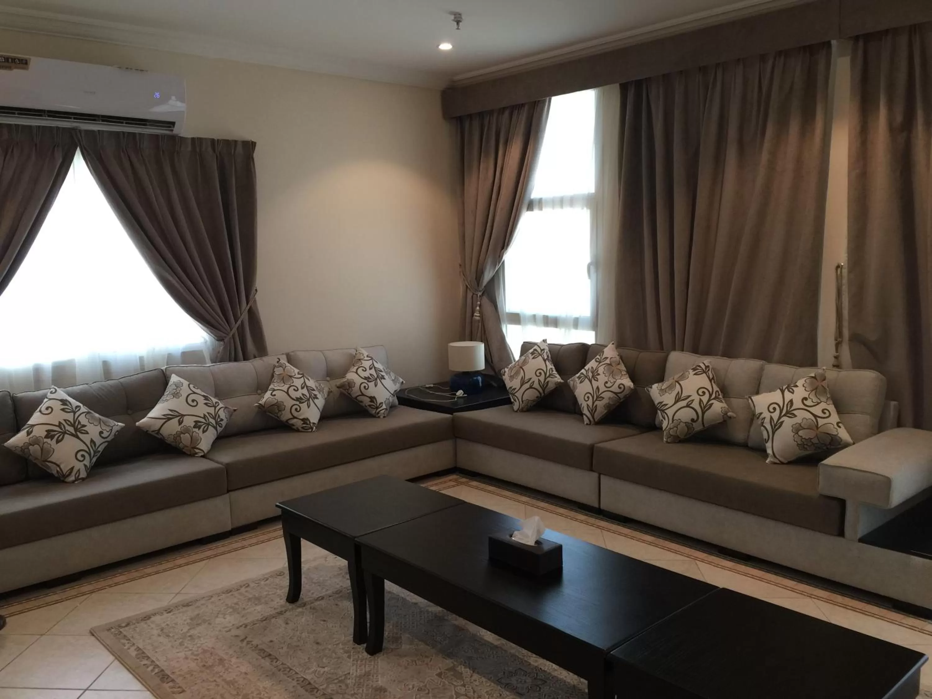 Seating Area in Alshaheen Suites