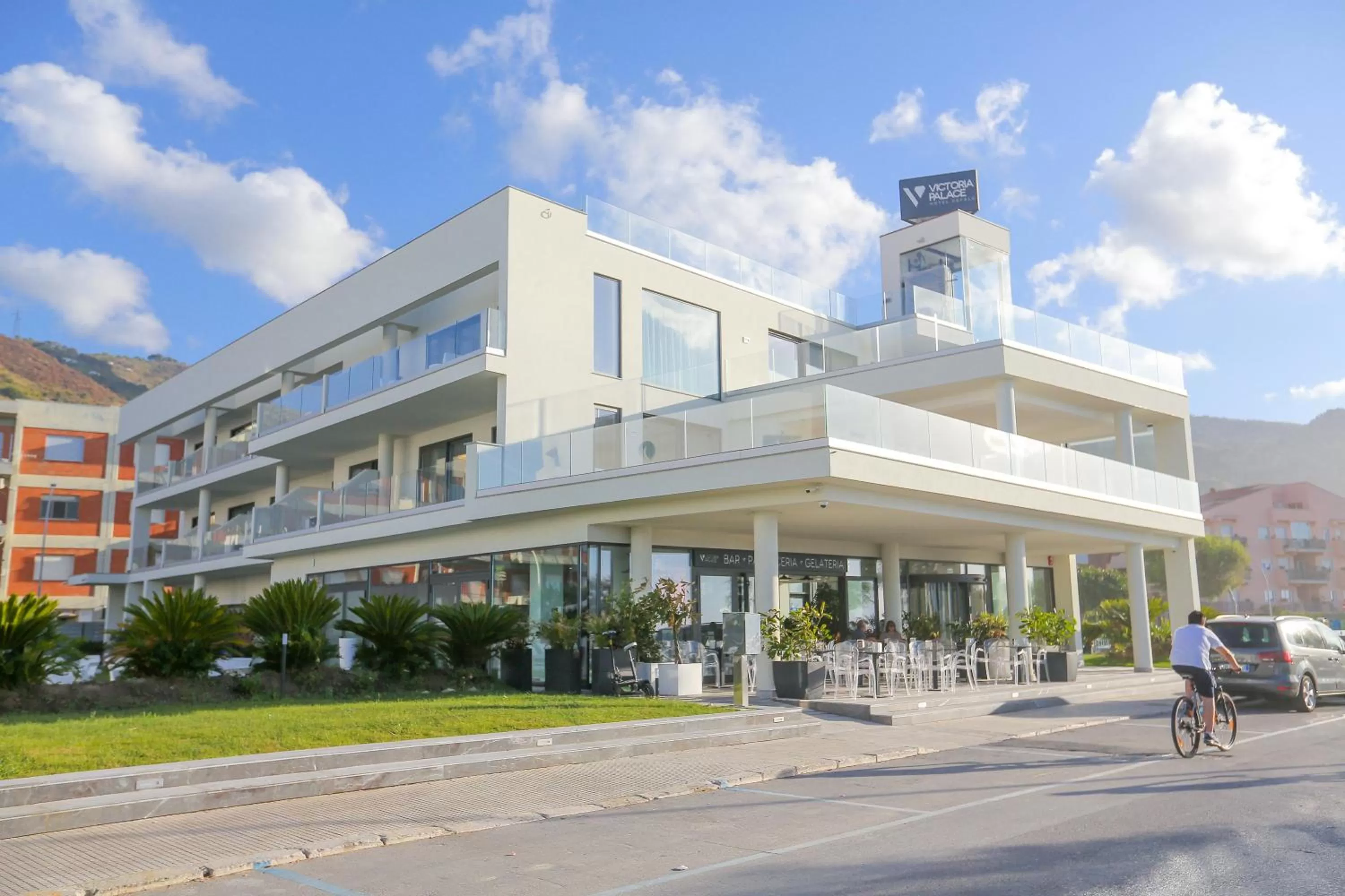 Facade/entrance in Victoria Palace Cefalù
