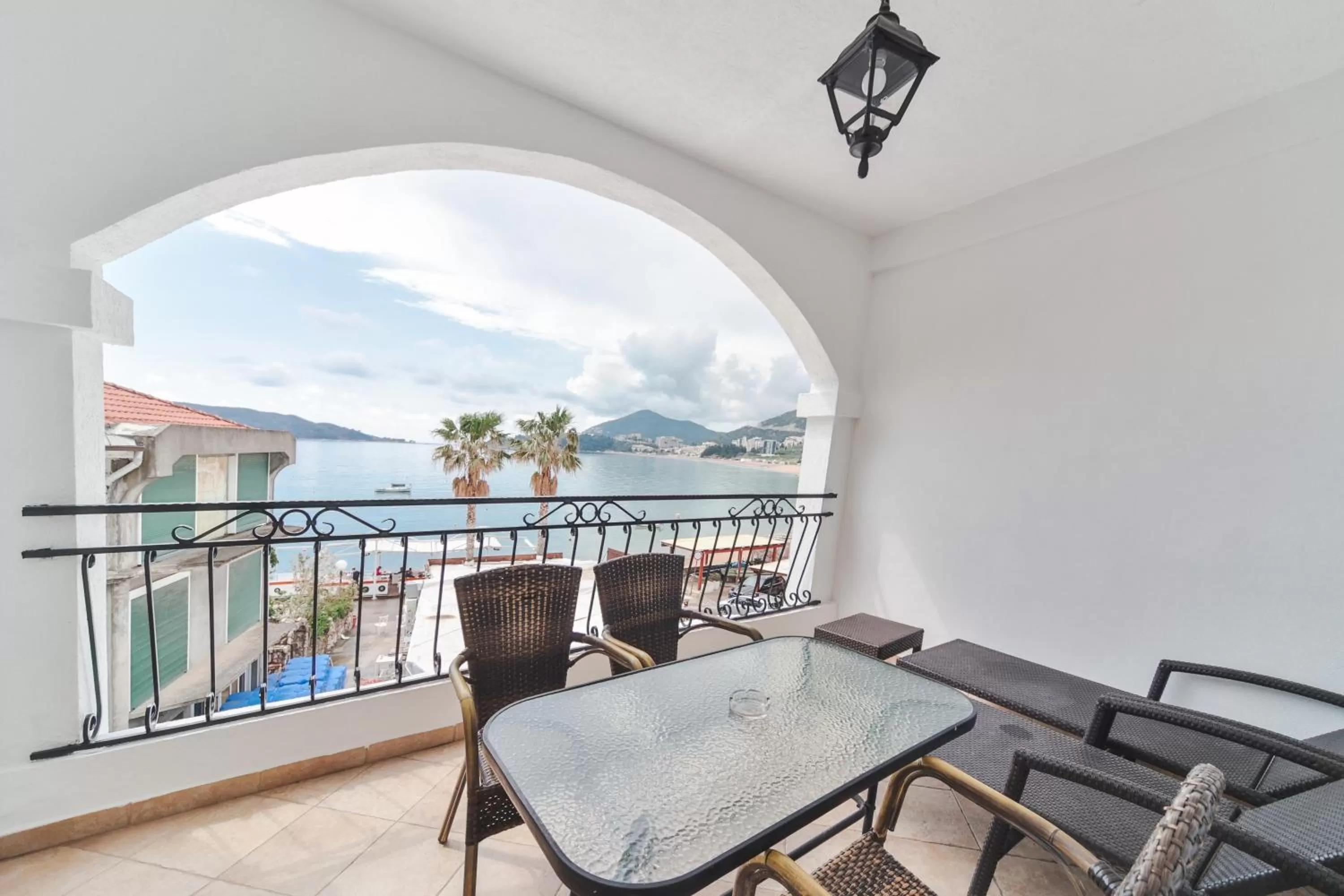 Standard Double Room with Terrace and Sea View (12,22) in Mali Hotel Porat