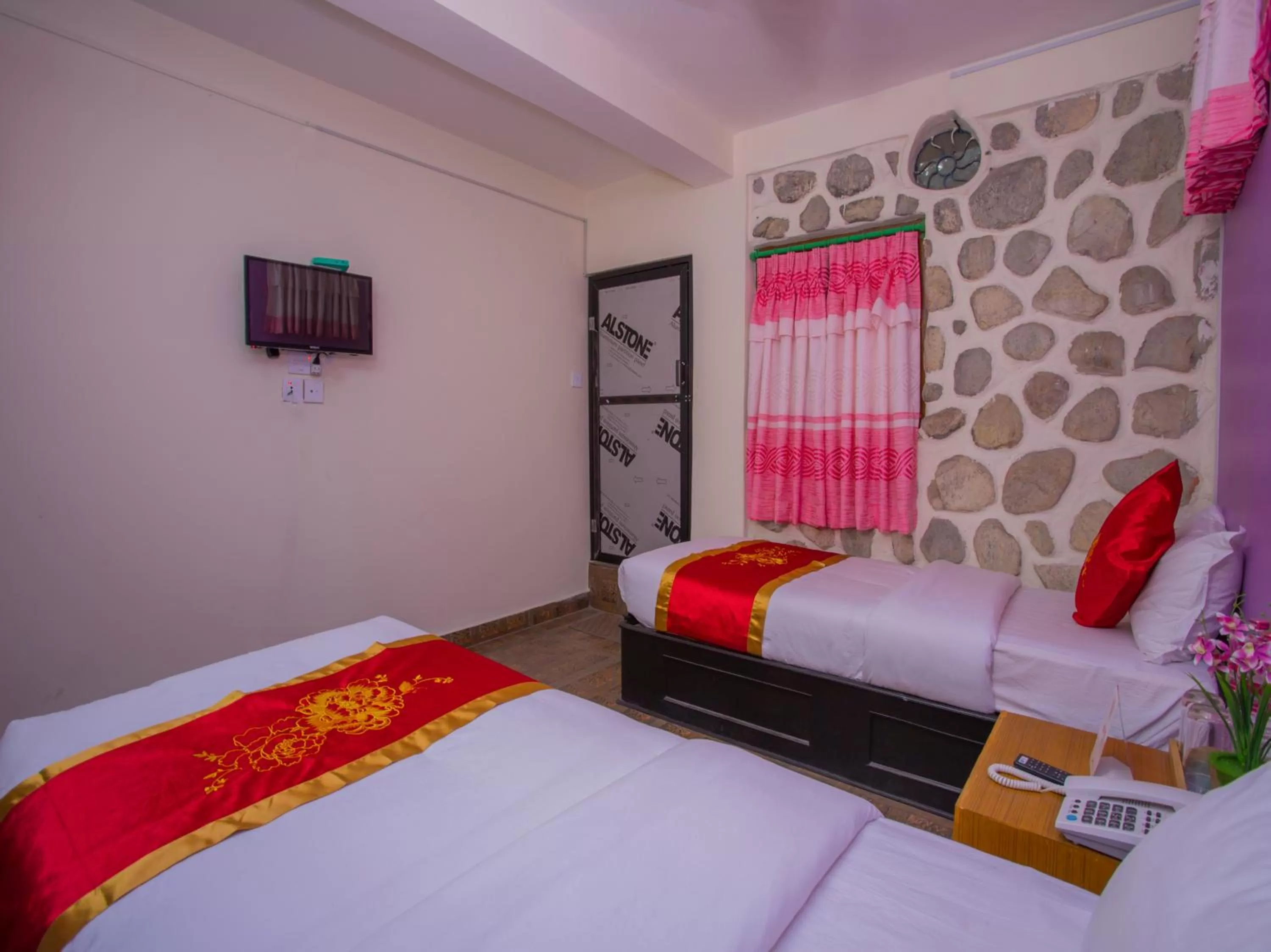 Bedroom, Bed in Hotel Fewa Corner & Restro