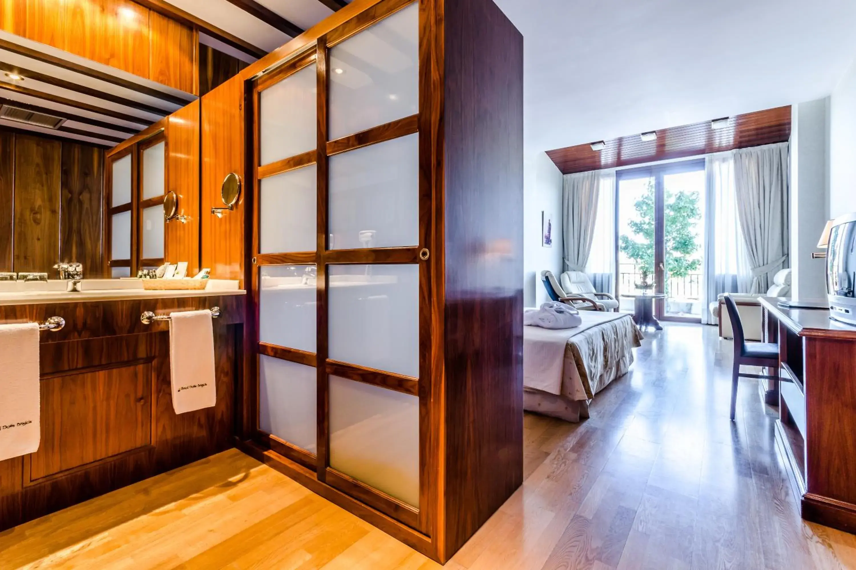 Junior Suite in Hotel Doña Brígida – Salamanca Forum Junior Suite in Hotel Doña Brígida – Salamanca Forum