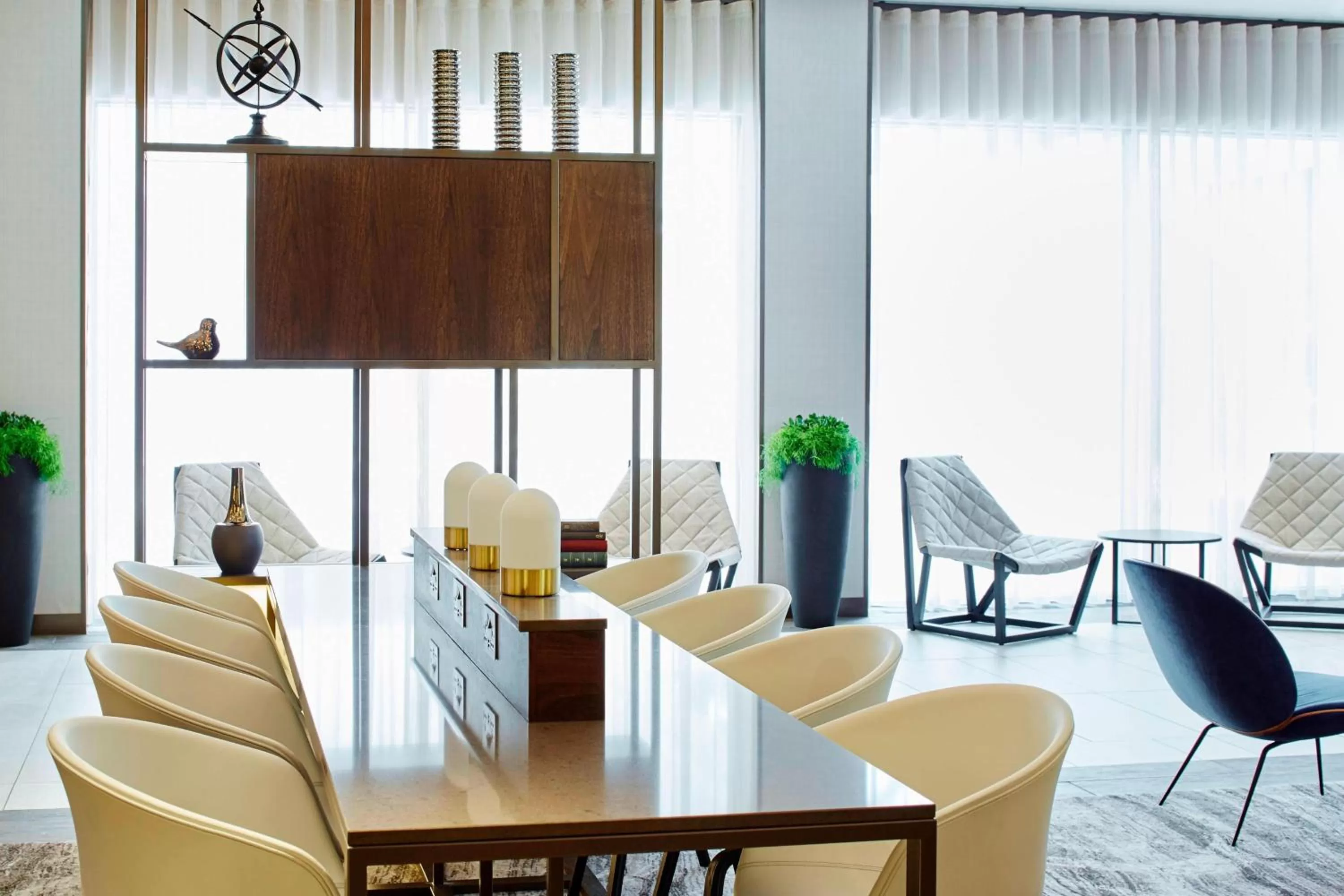 Lobby or reception in London Marriott Hotel Regents Park