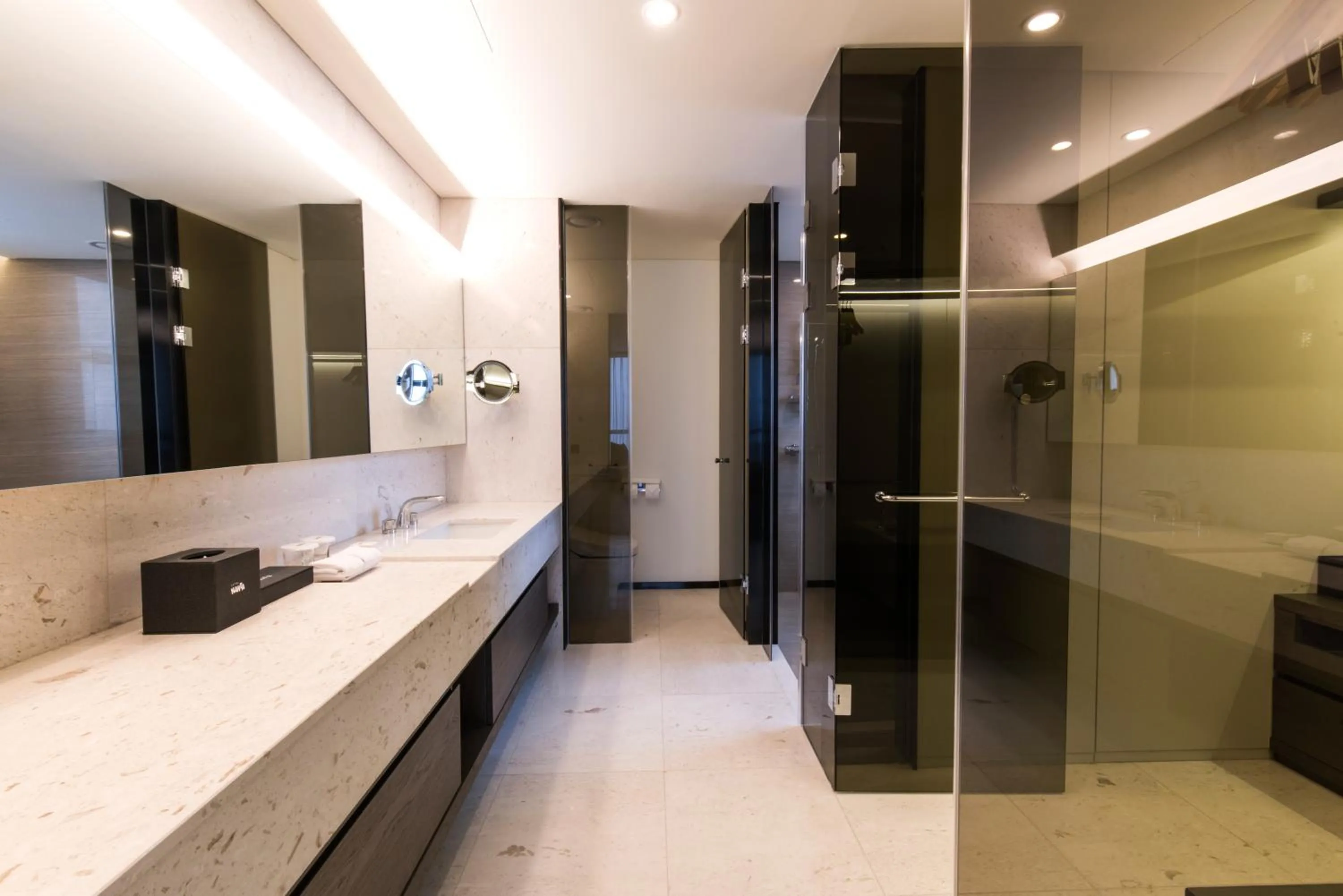 Shower in Hotel Nanta Jeju