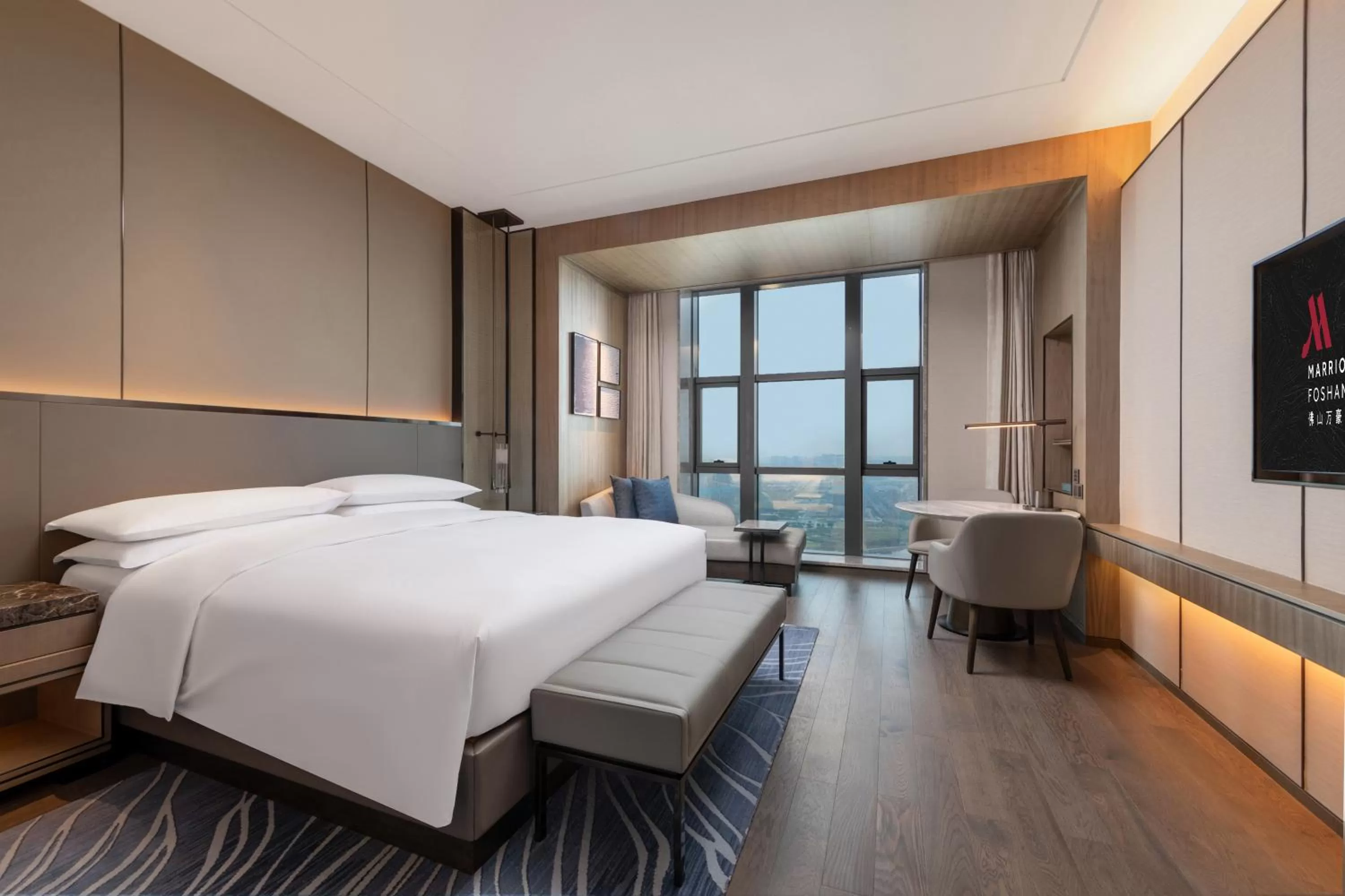 Photo of the whole room, Bed in Foshan Marriott Hotel