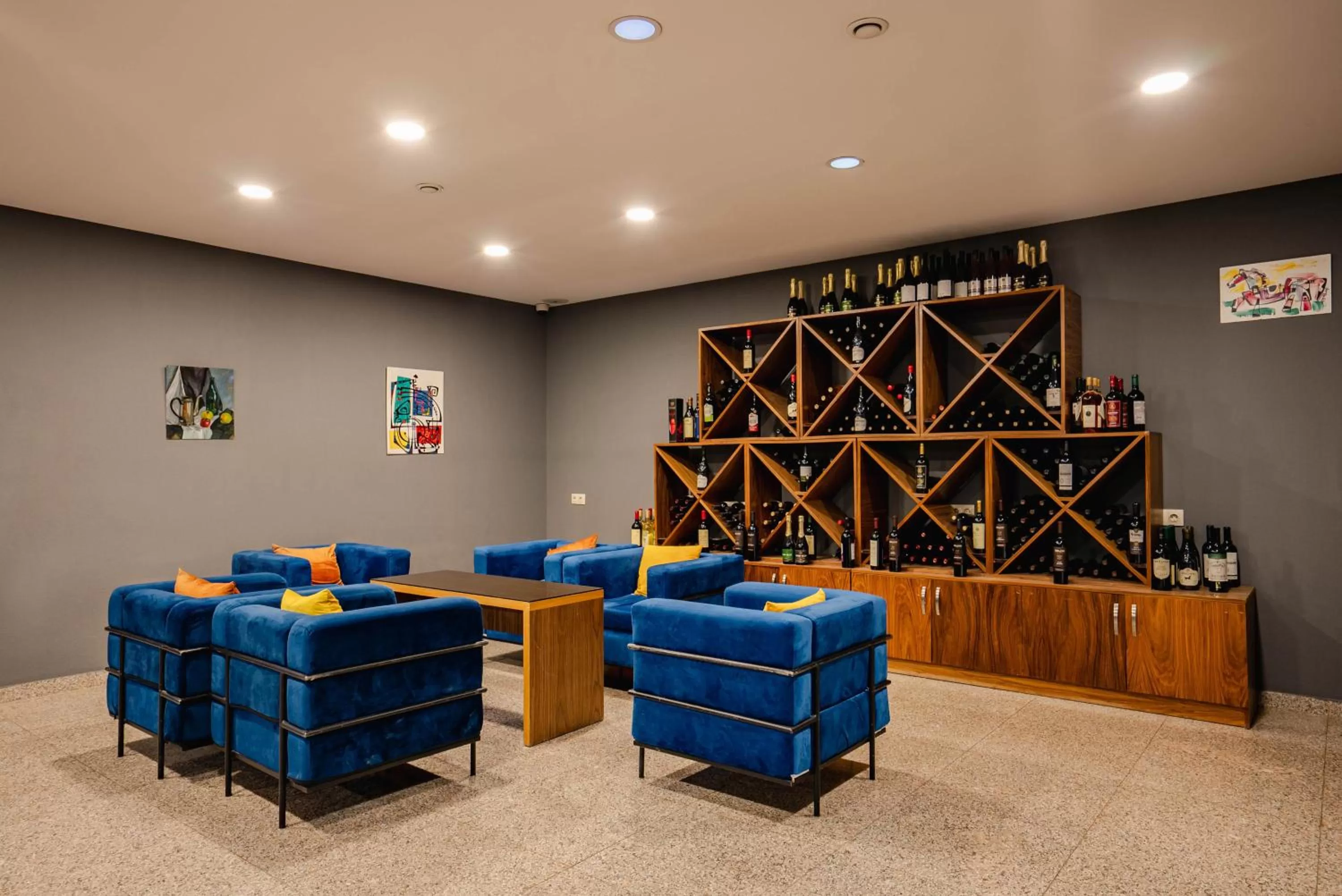 Communal lounge/ TV room in Gudauri Inn