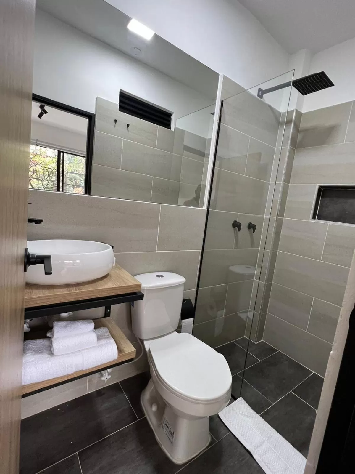 Toilet, Bathroom in HOTEL 9.5 SAN FERNANDO