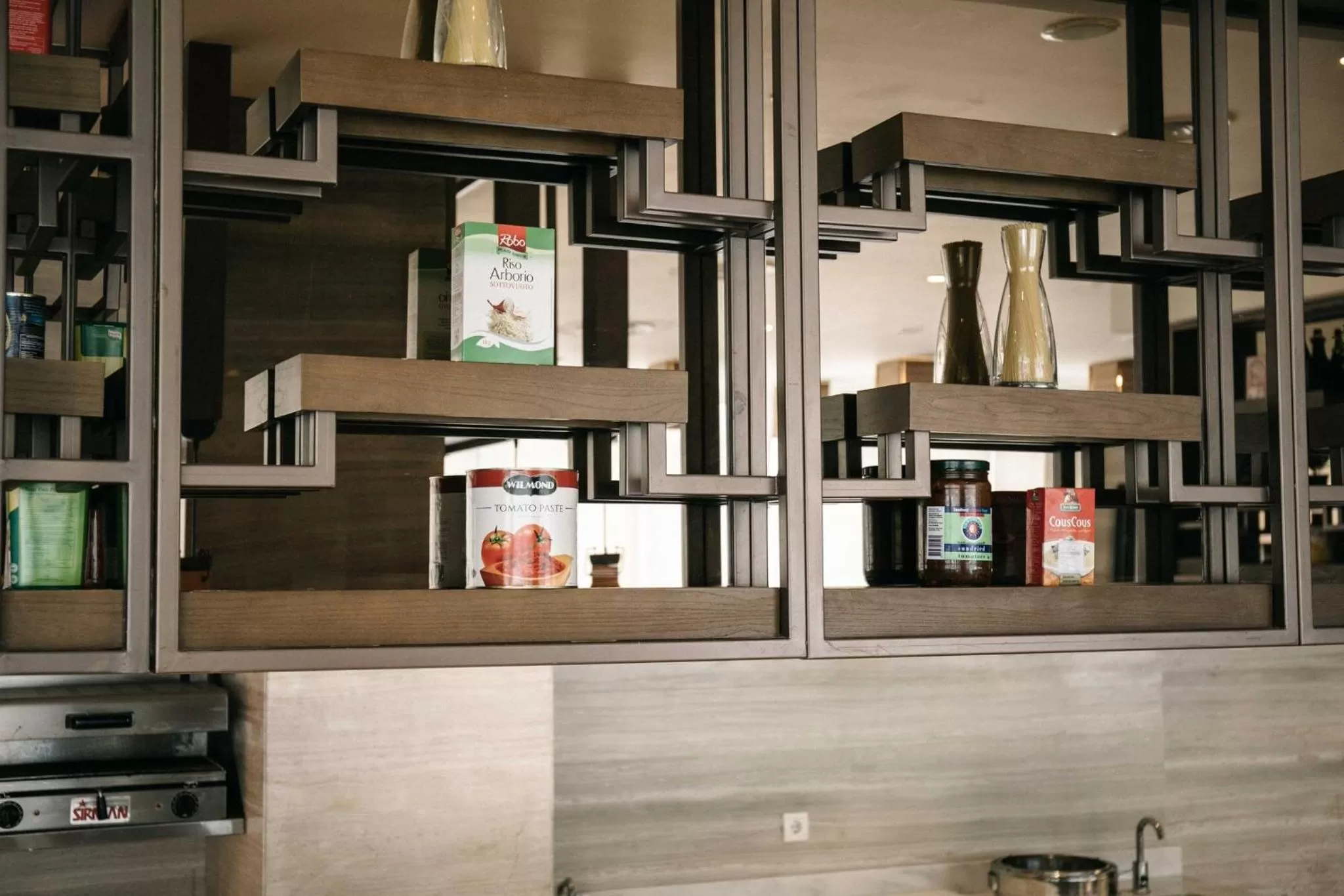 Restaurant/places to eat in Holiday Inn & Suites Jakarta Gajah Mada by IHG