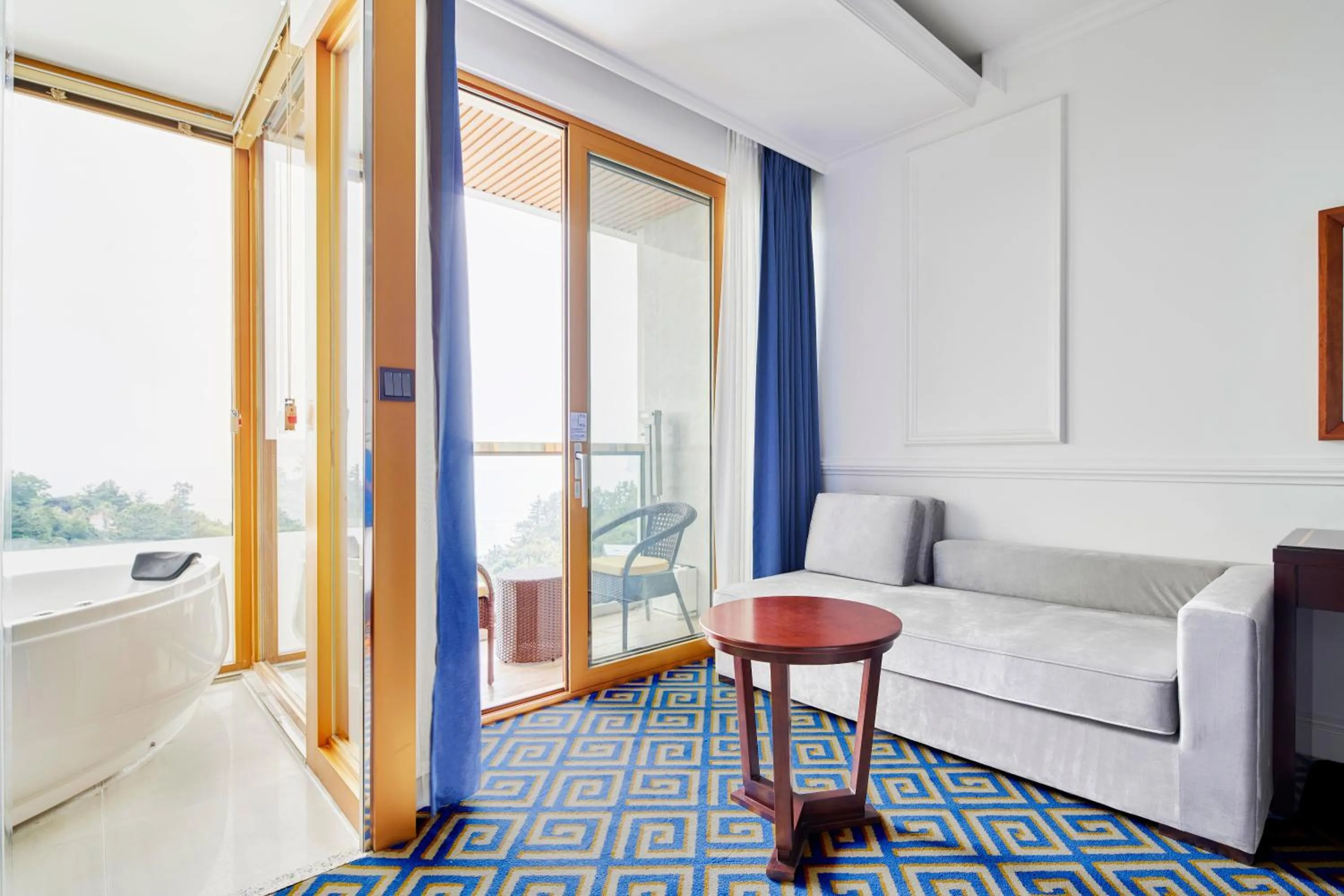 View (from property/room), Bed in GoldOne Hotel & Suites