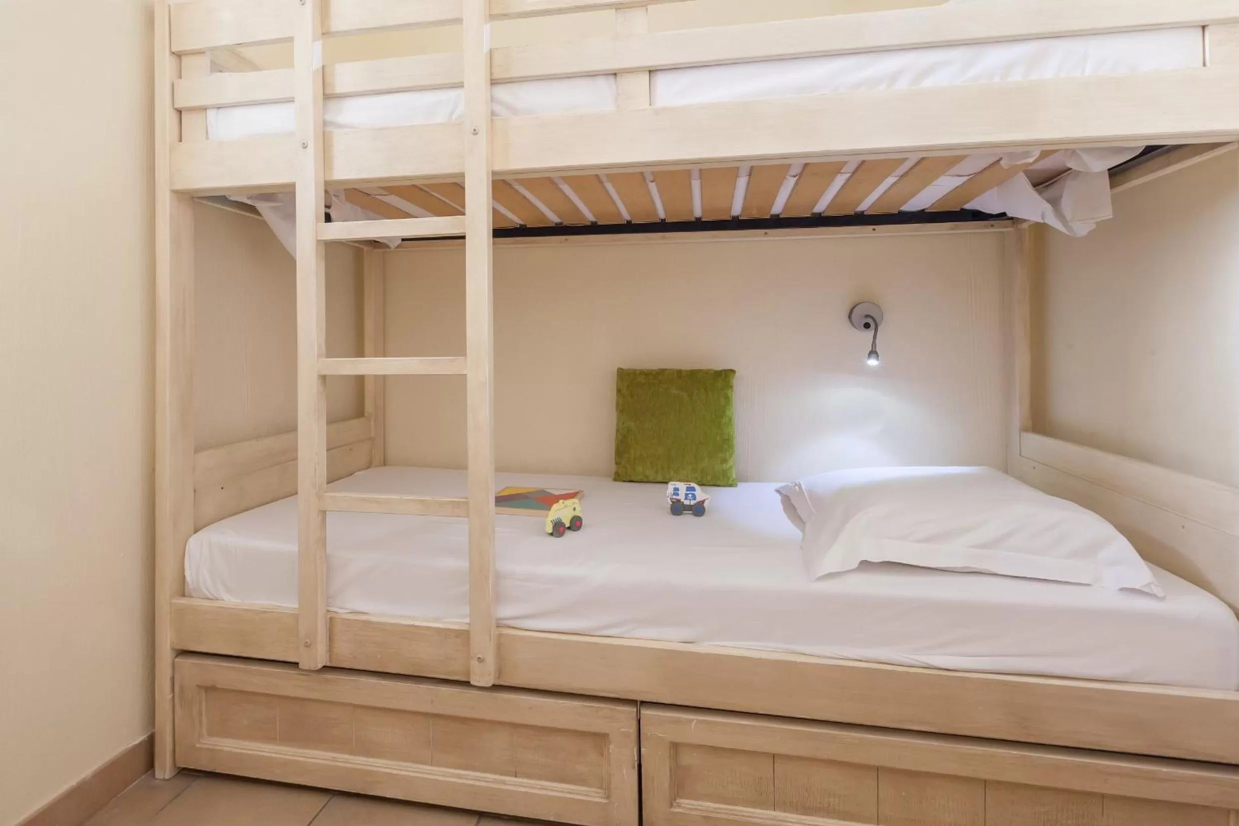 Bed in Résidence Pierre & Vacances Les Restanques du Golfe de Saint-Tropez