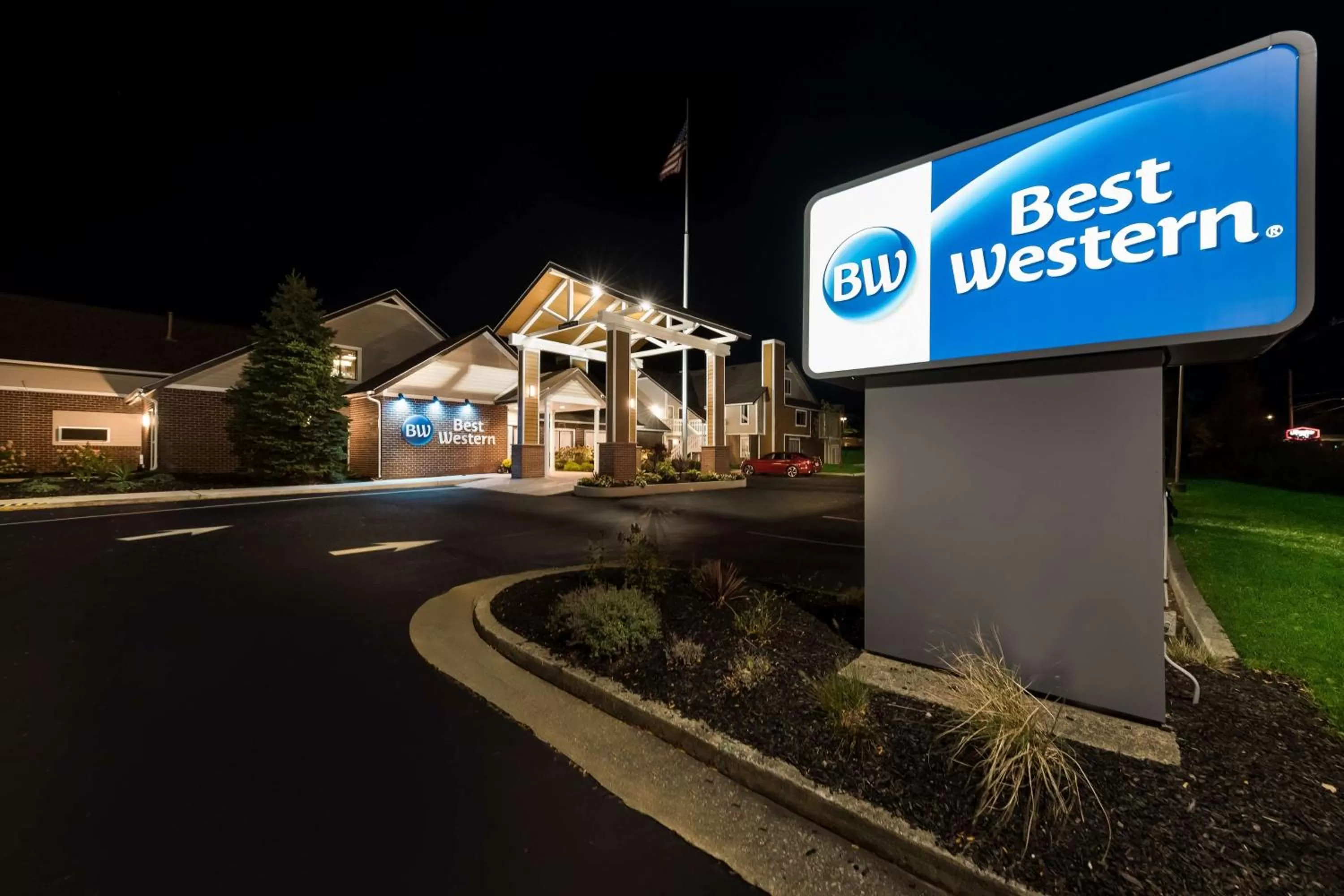 Property building in Best Western Fishkill Inn & Suites
