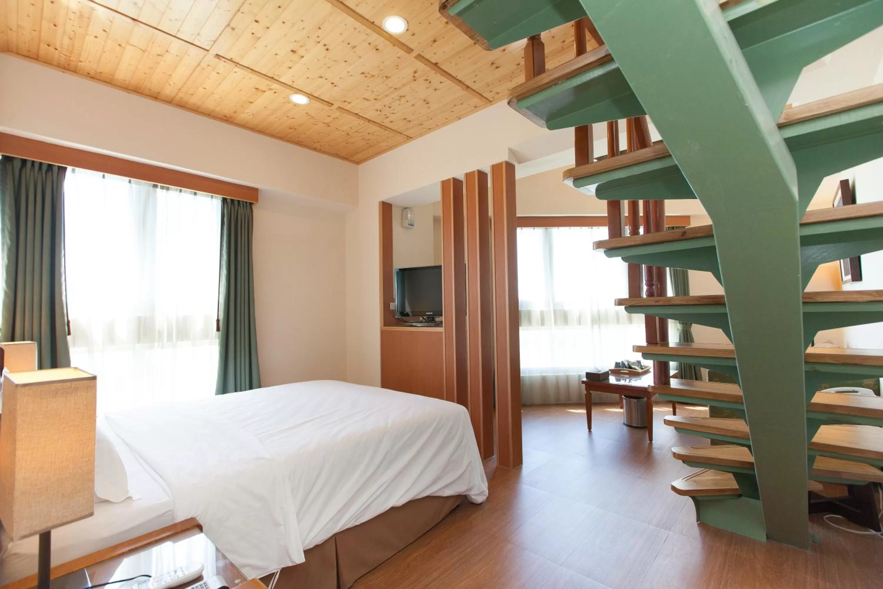 bunk bed, Bed in Hotel Lohas