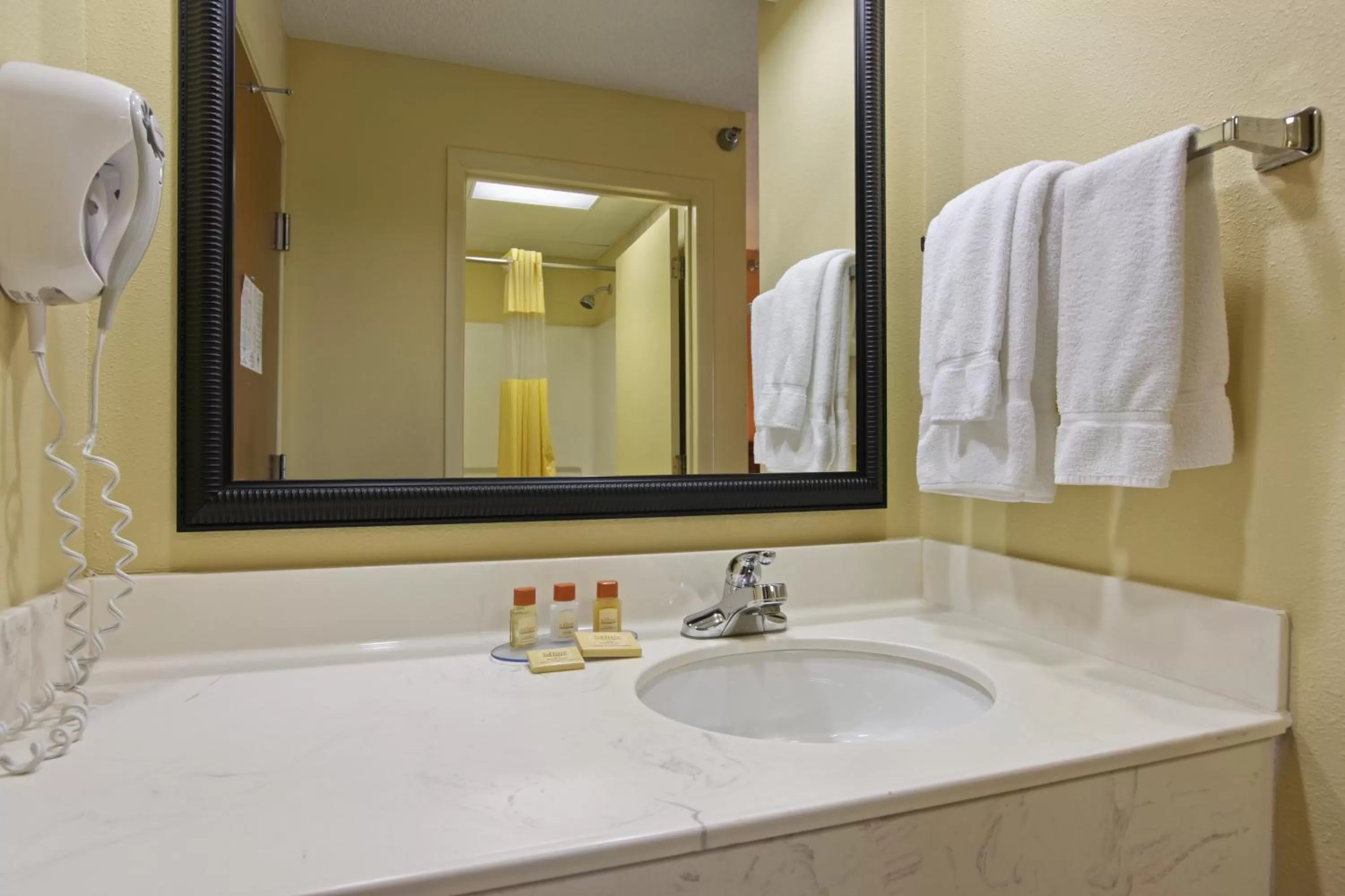 Bathroom in Days Inn by Wyndham Shallotte