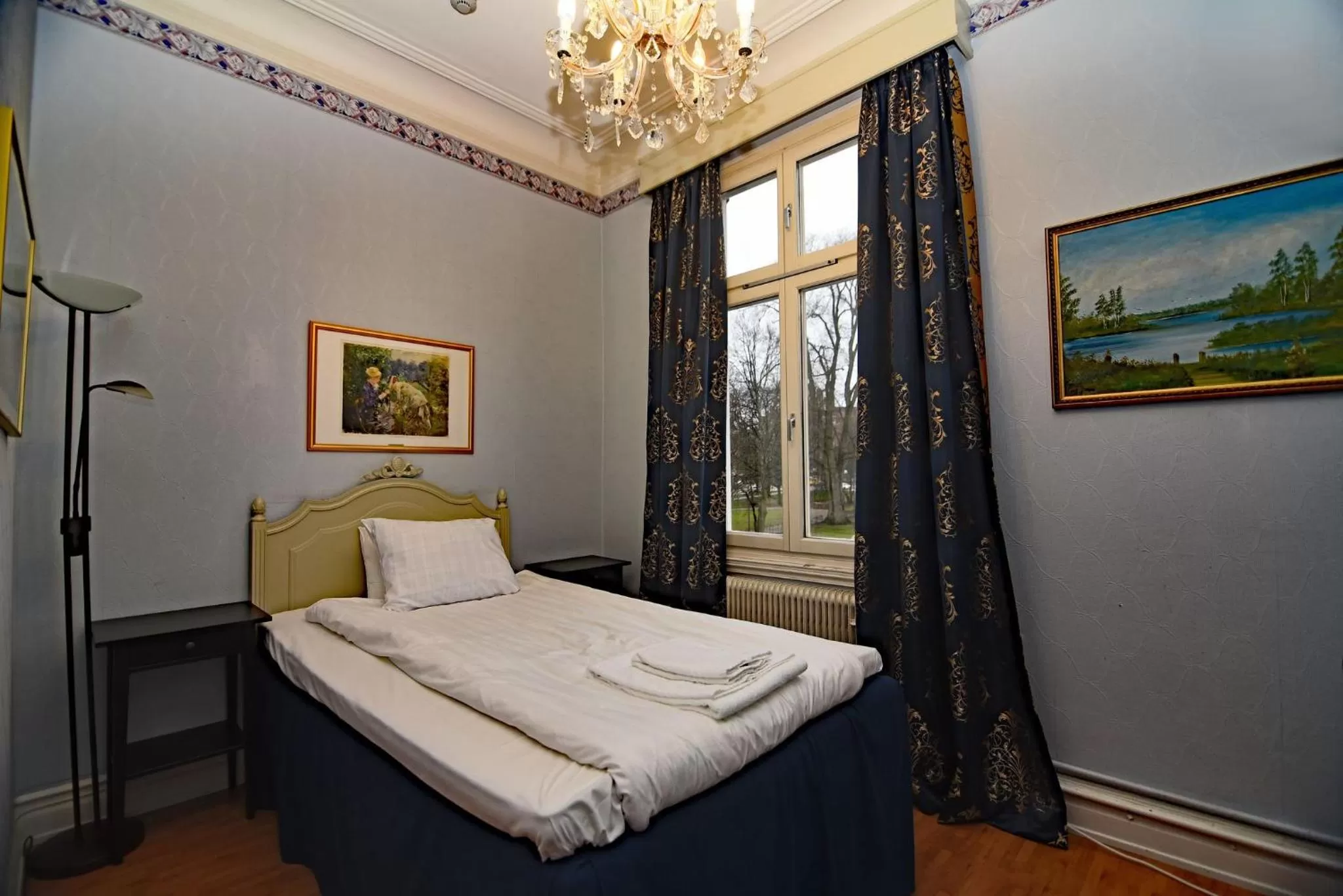 Economy Single Room in Park Hotel Linköping Fawlty Towers