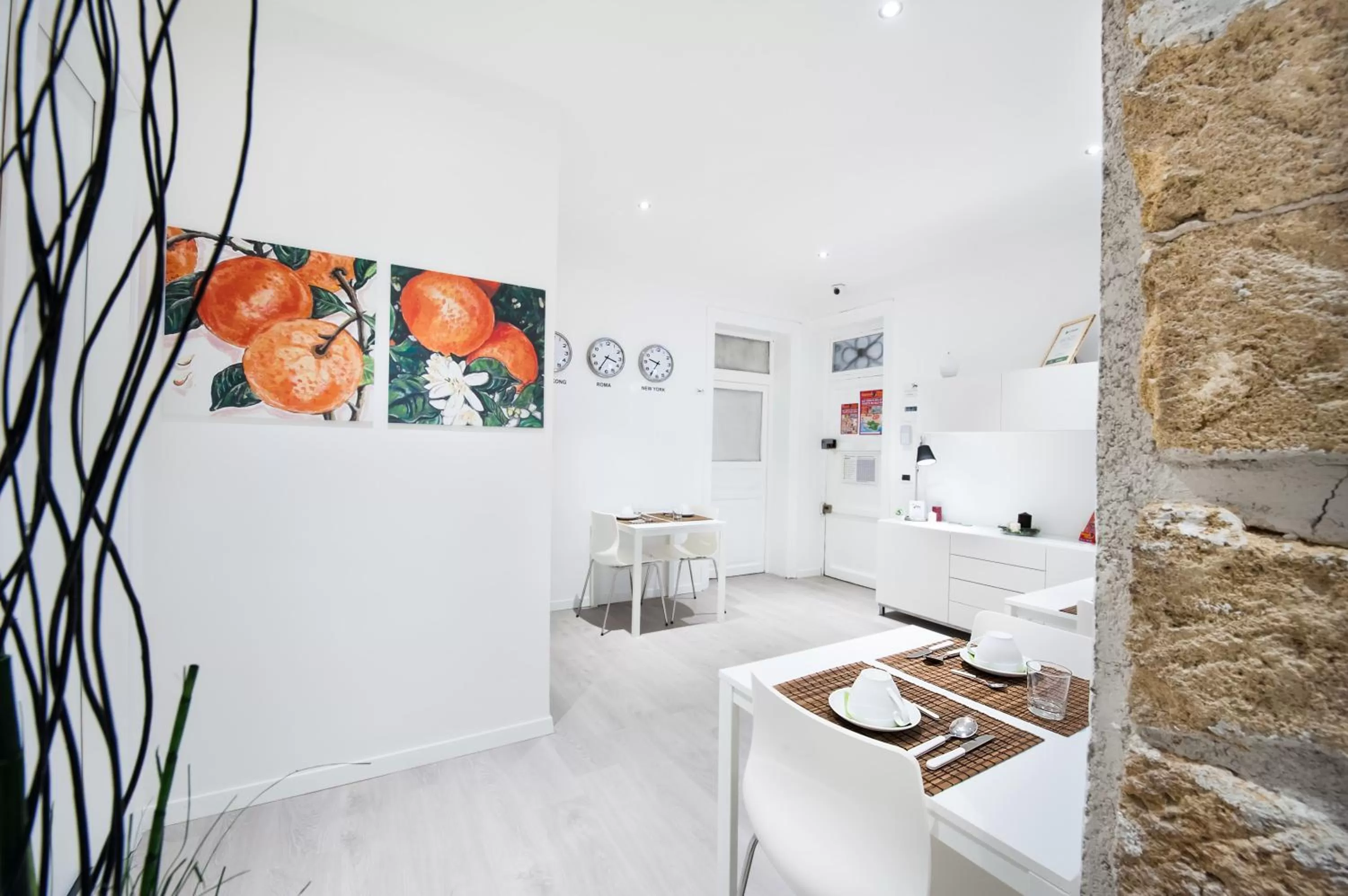 Decorative detail in Room & Breakfast Zero