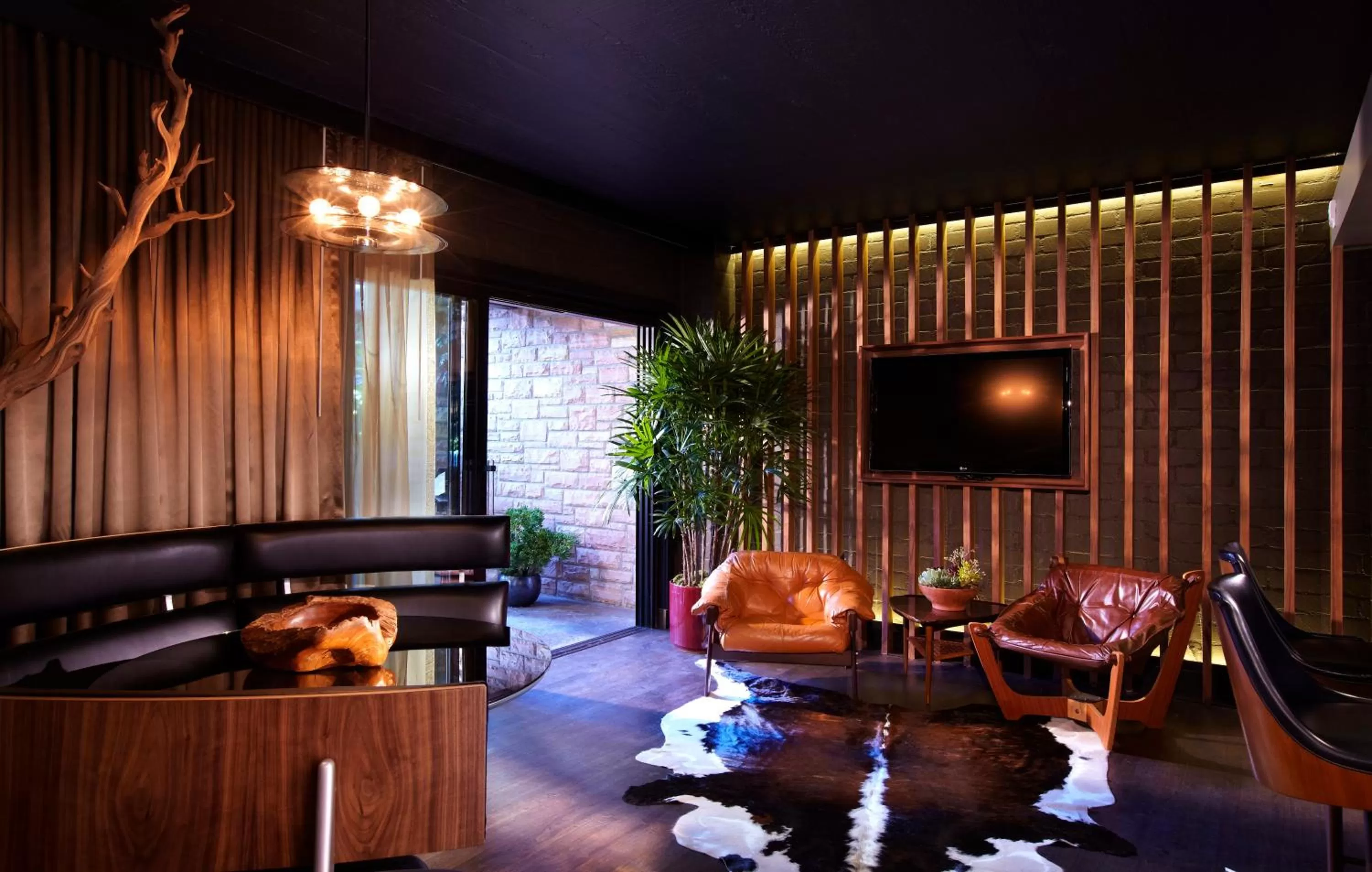 Living room in The Hollywood Roosevelt